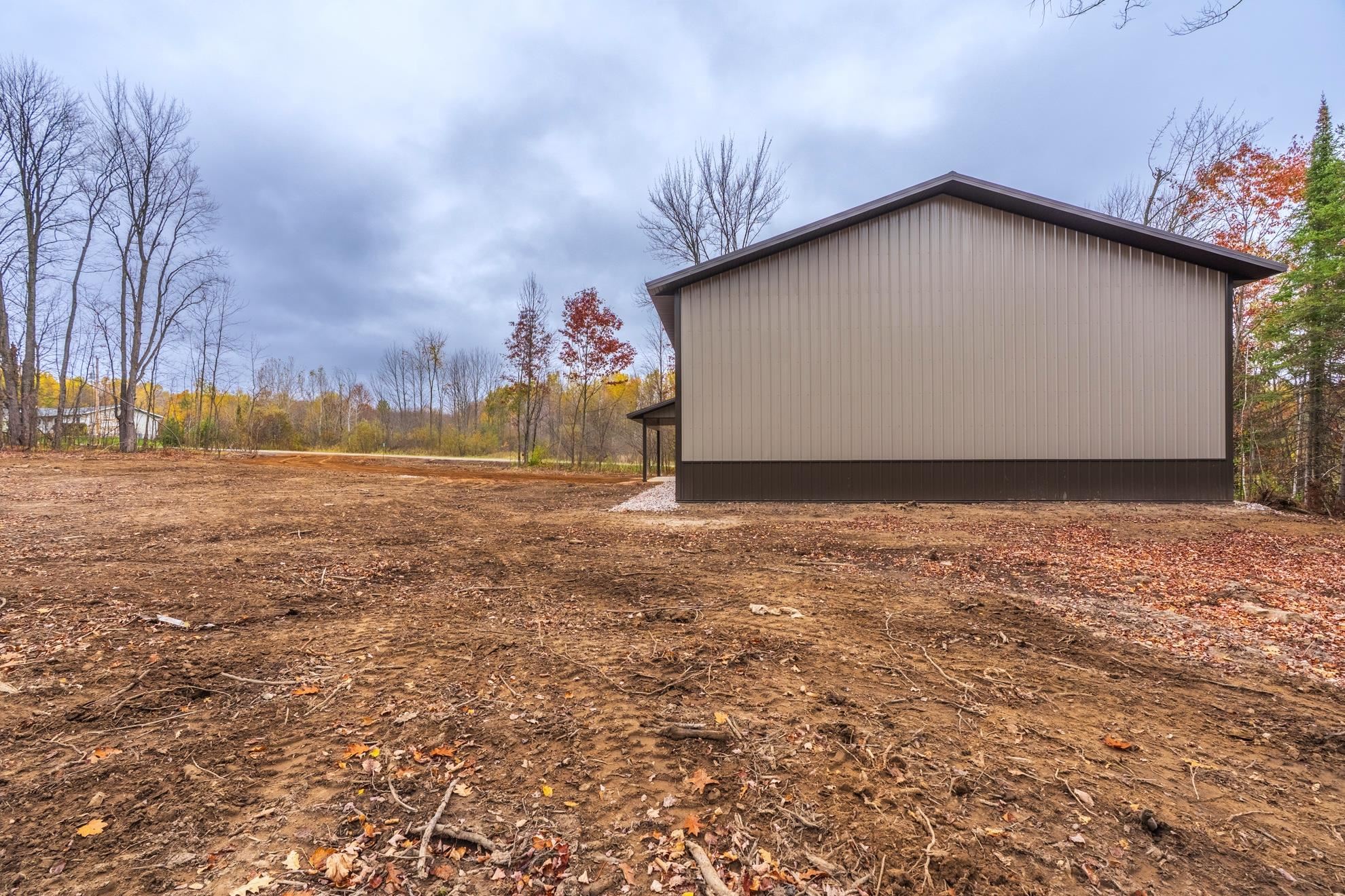 2295 Forest Road Property Photo 23
