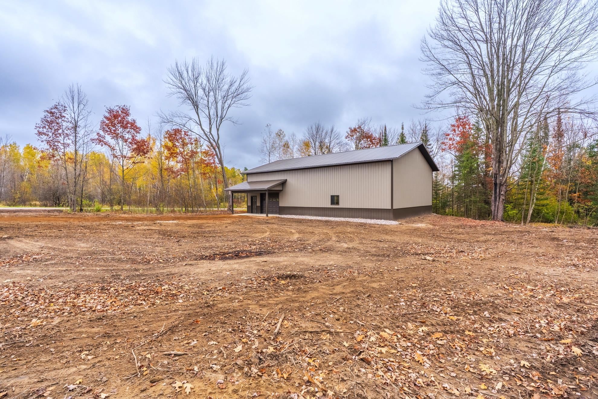 2295 Forest Road Property Photo 27