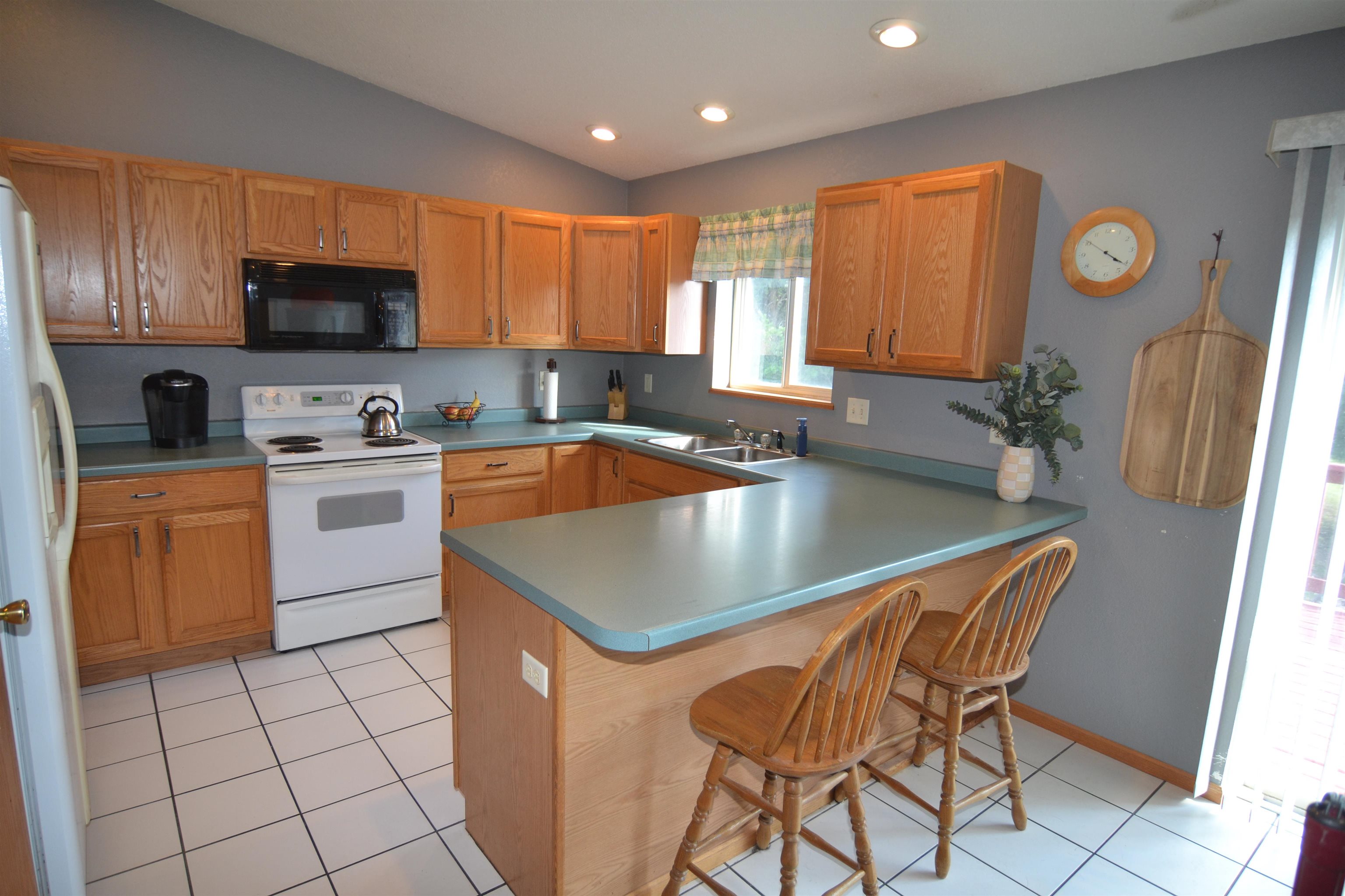 1847 Manatee Drive Property Photo 3