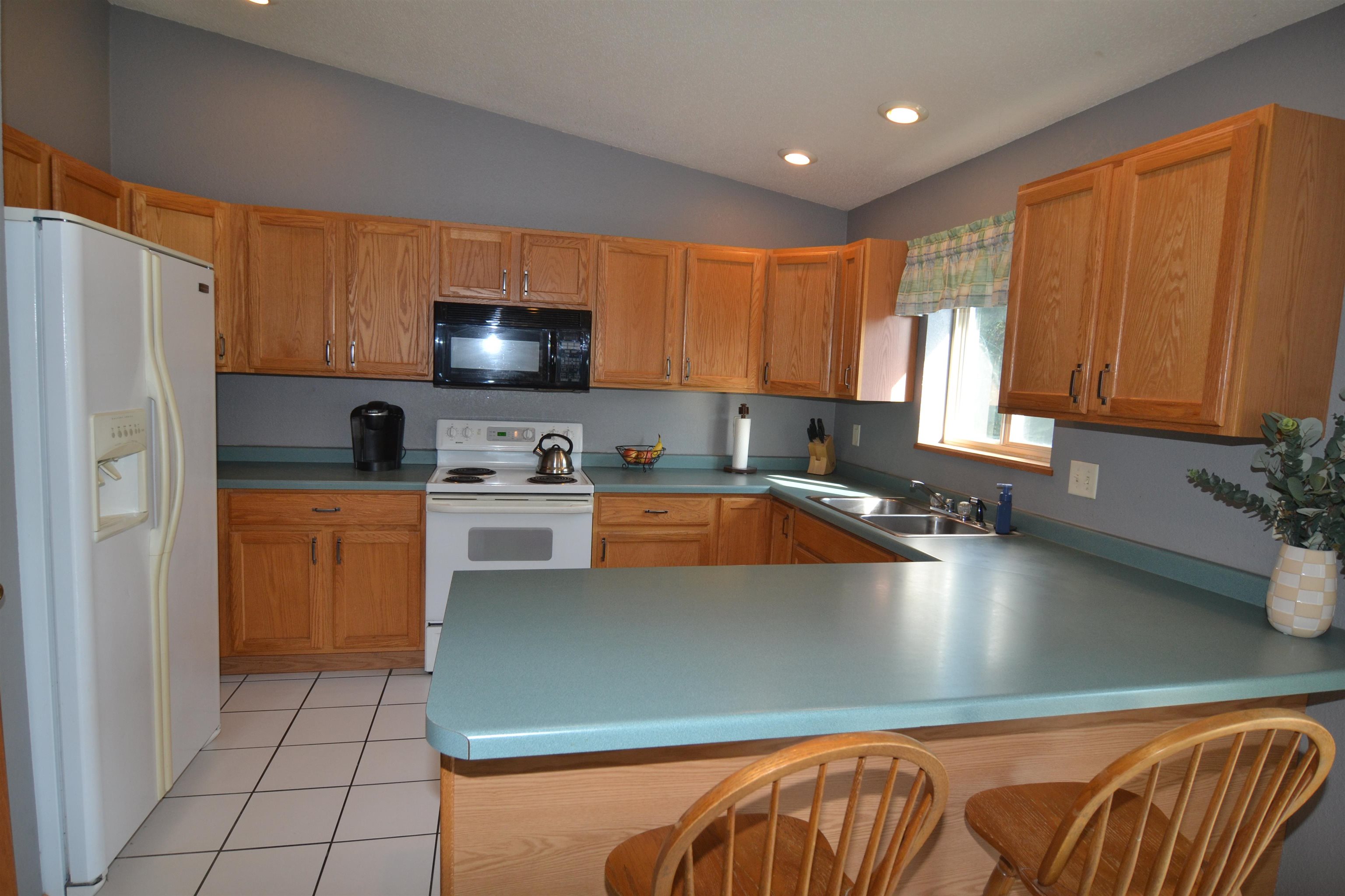 1847 Manatee Drive Property Photo 5