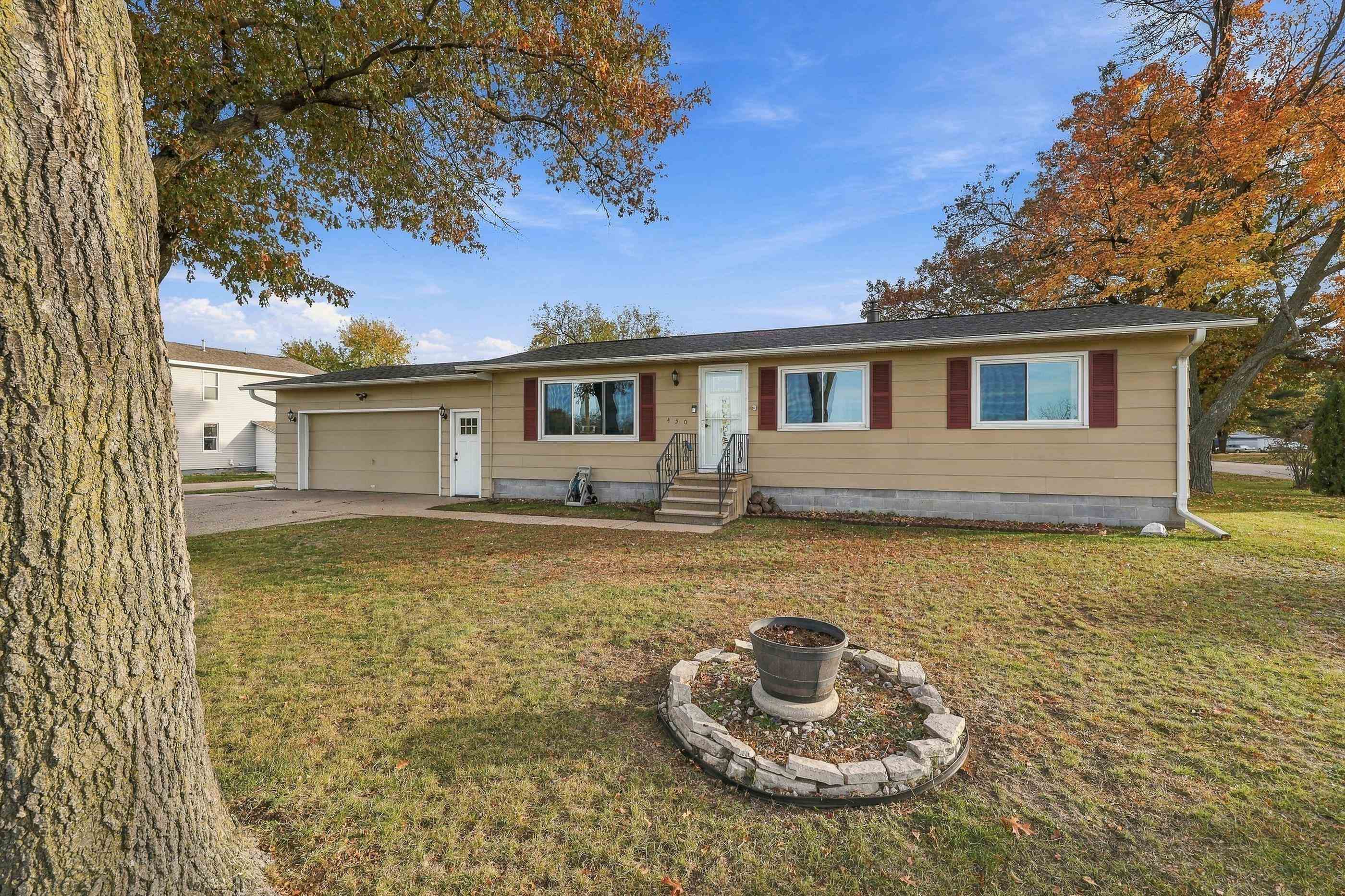 430 Daly Avenue Property Photo 2