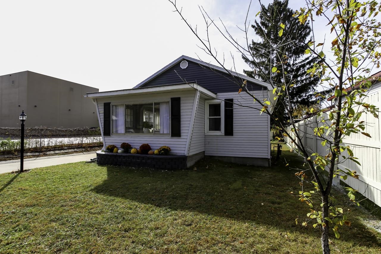 2516 Warner Street Property Photo 1