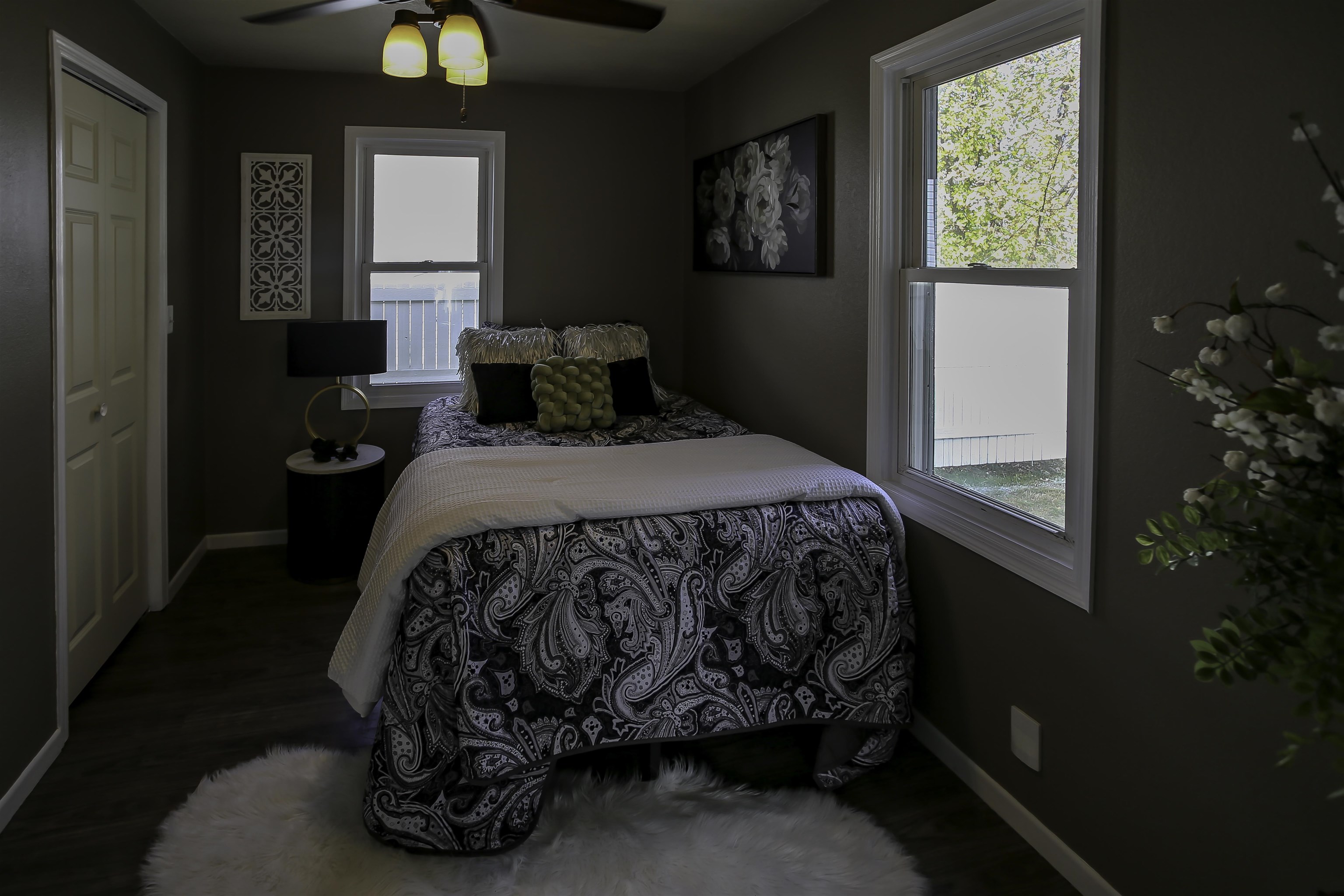 2516 Warner Street Property Photo 12
