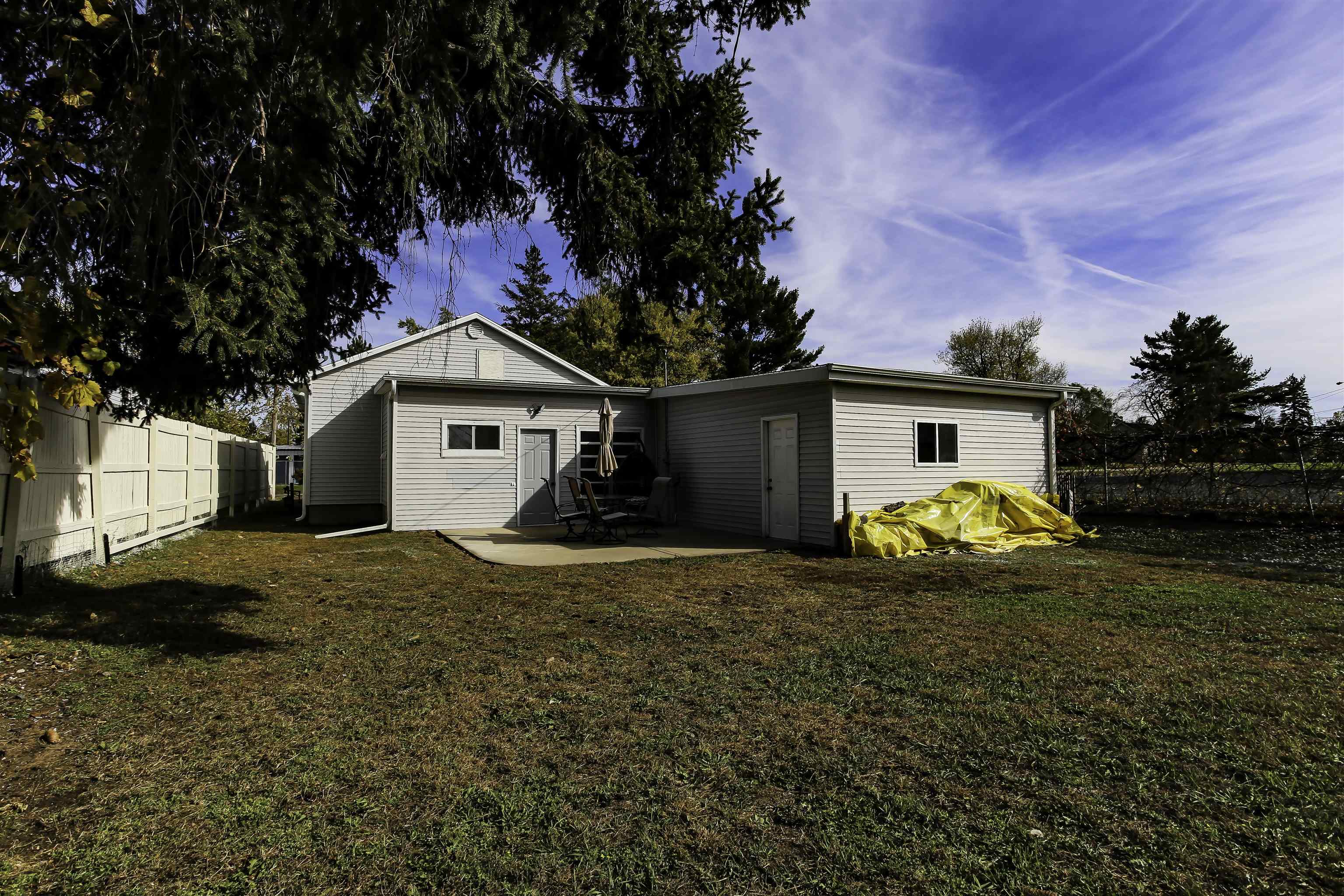2516 Warner Street Property Photo 17