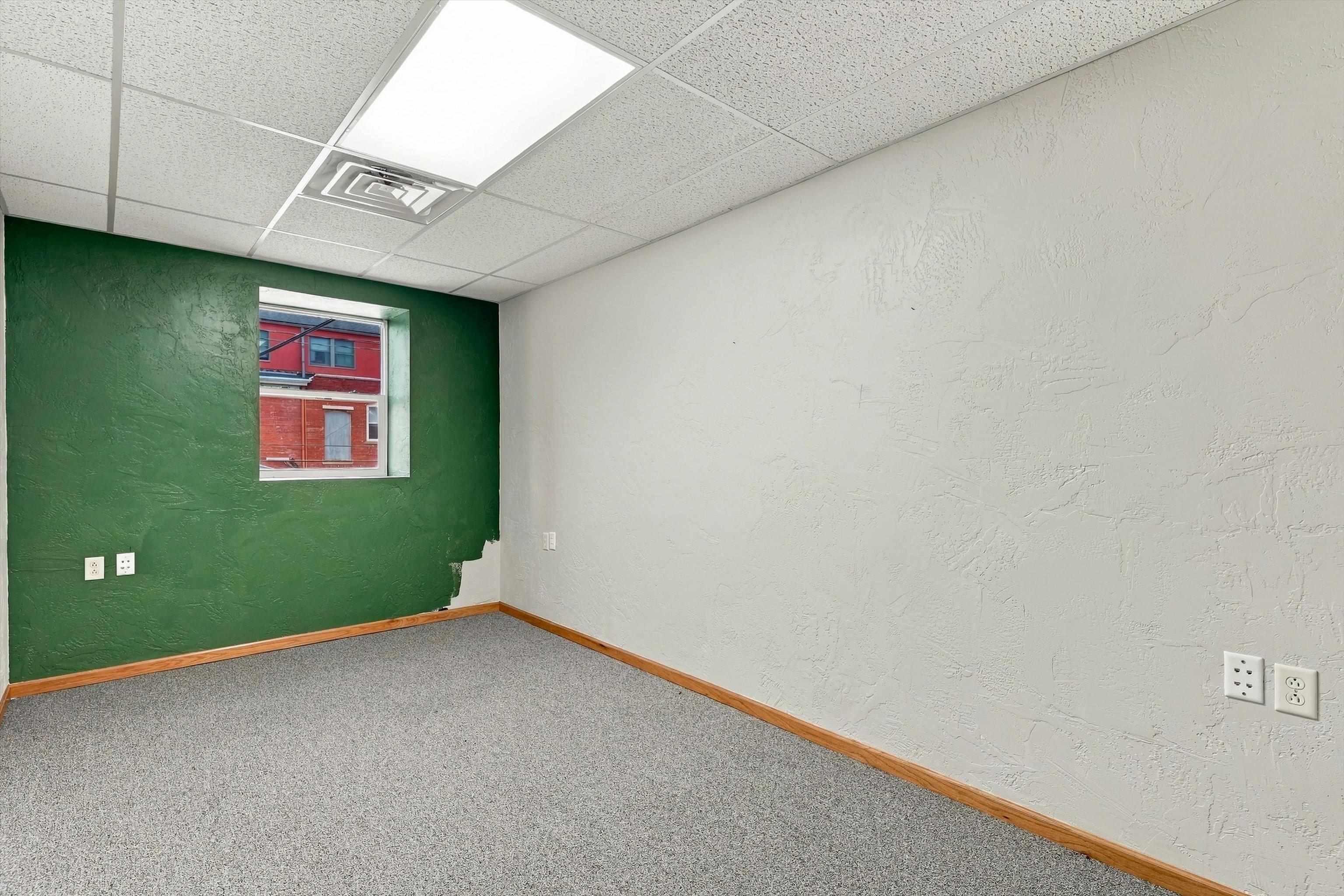 209 S Central Avenue Property Photo 22