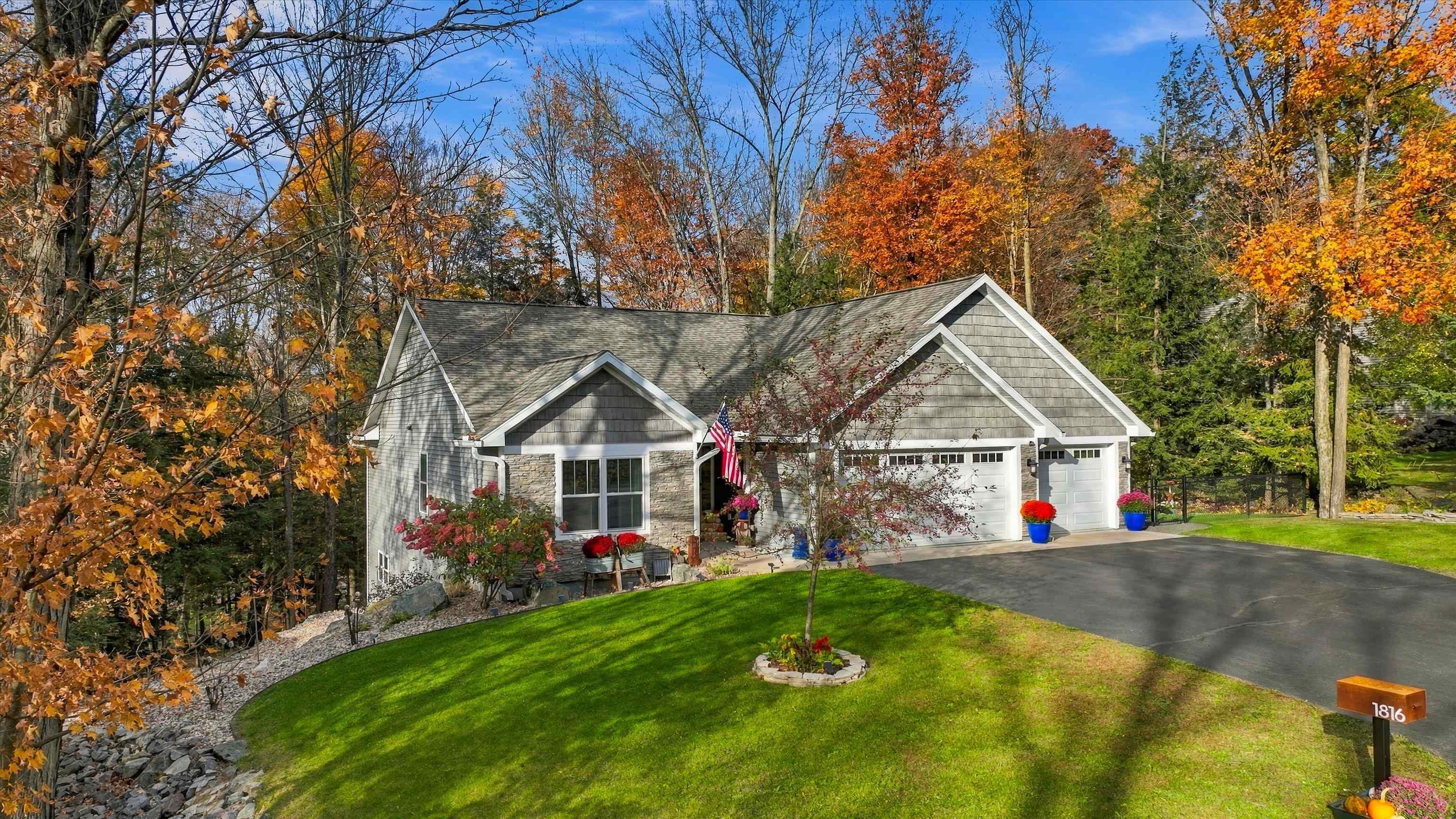 1816 Maple Hill Road Property Photo 4
