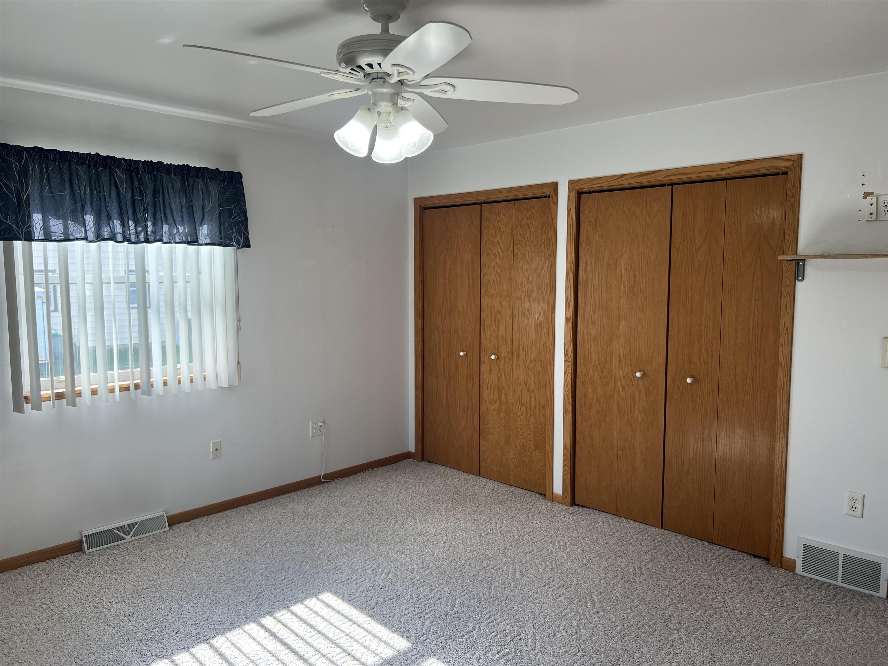 1305 S 12th Avenue Property Photo 10
