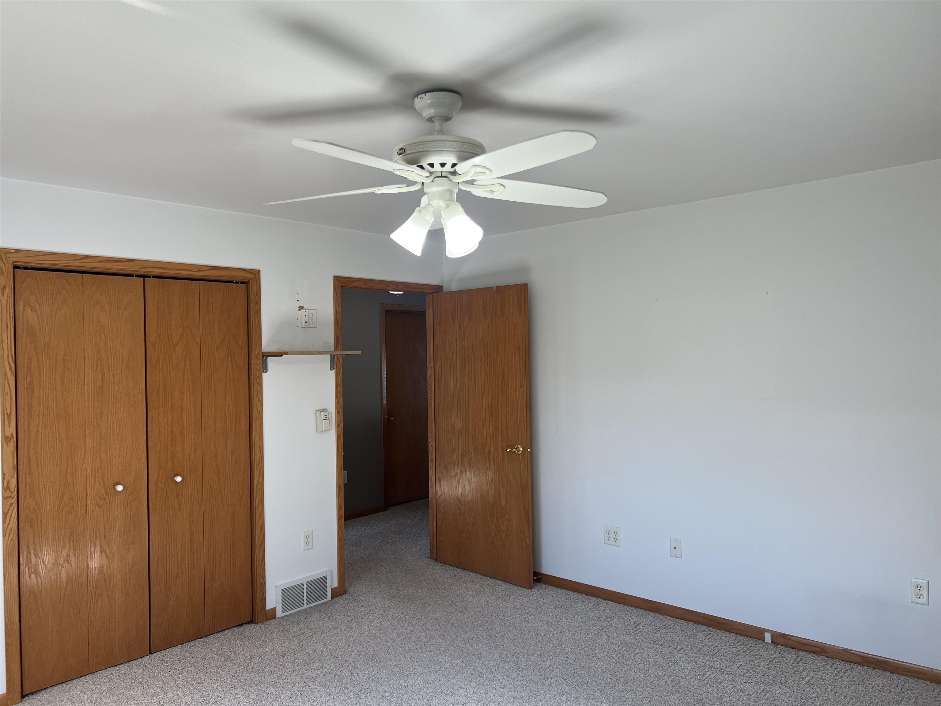 1305 S 12th Avenue Property Photo 13