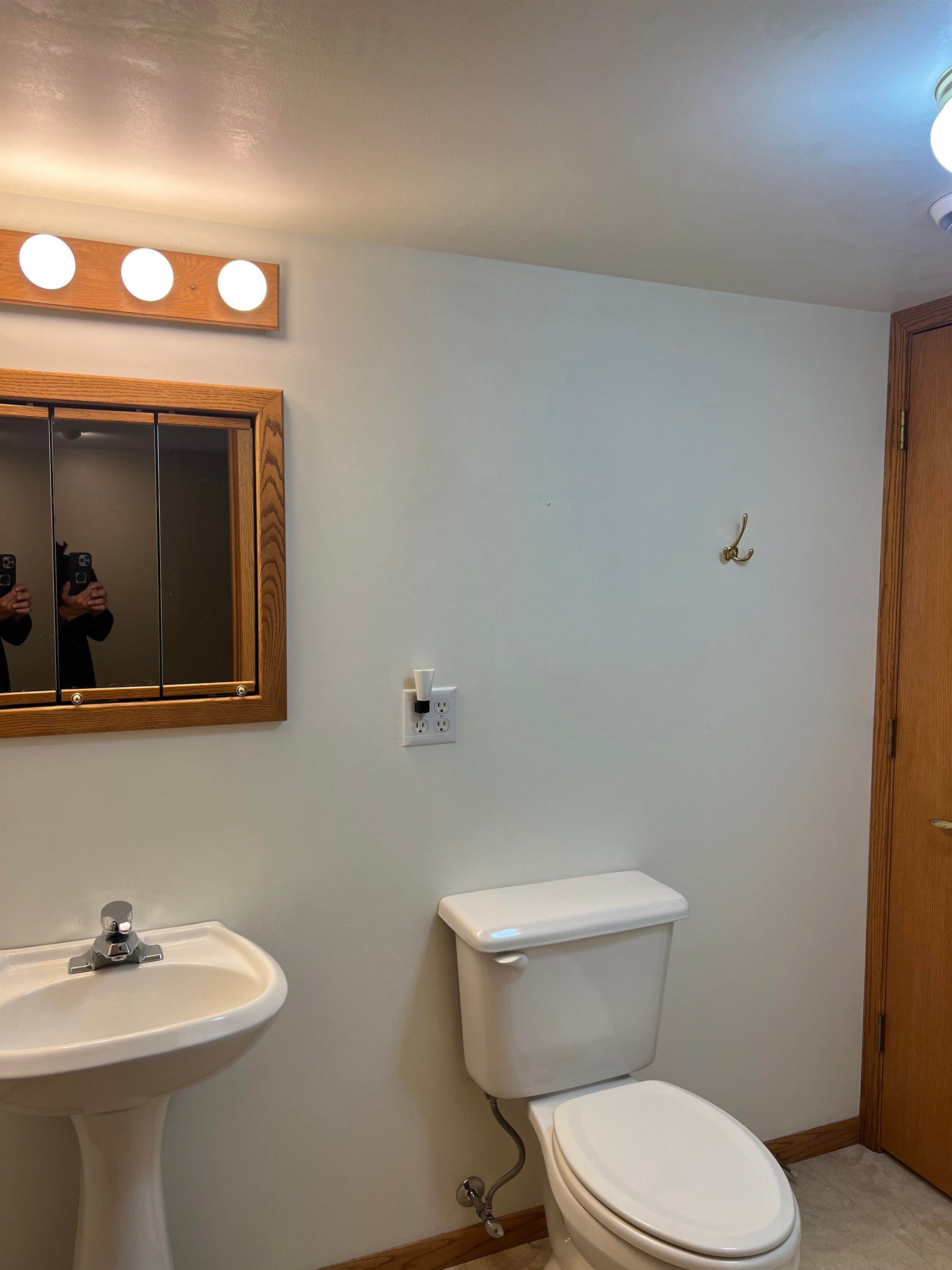 1305 S 12th Avenue Property Photo 14