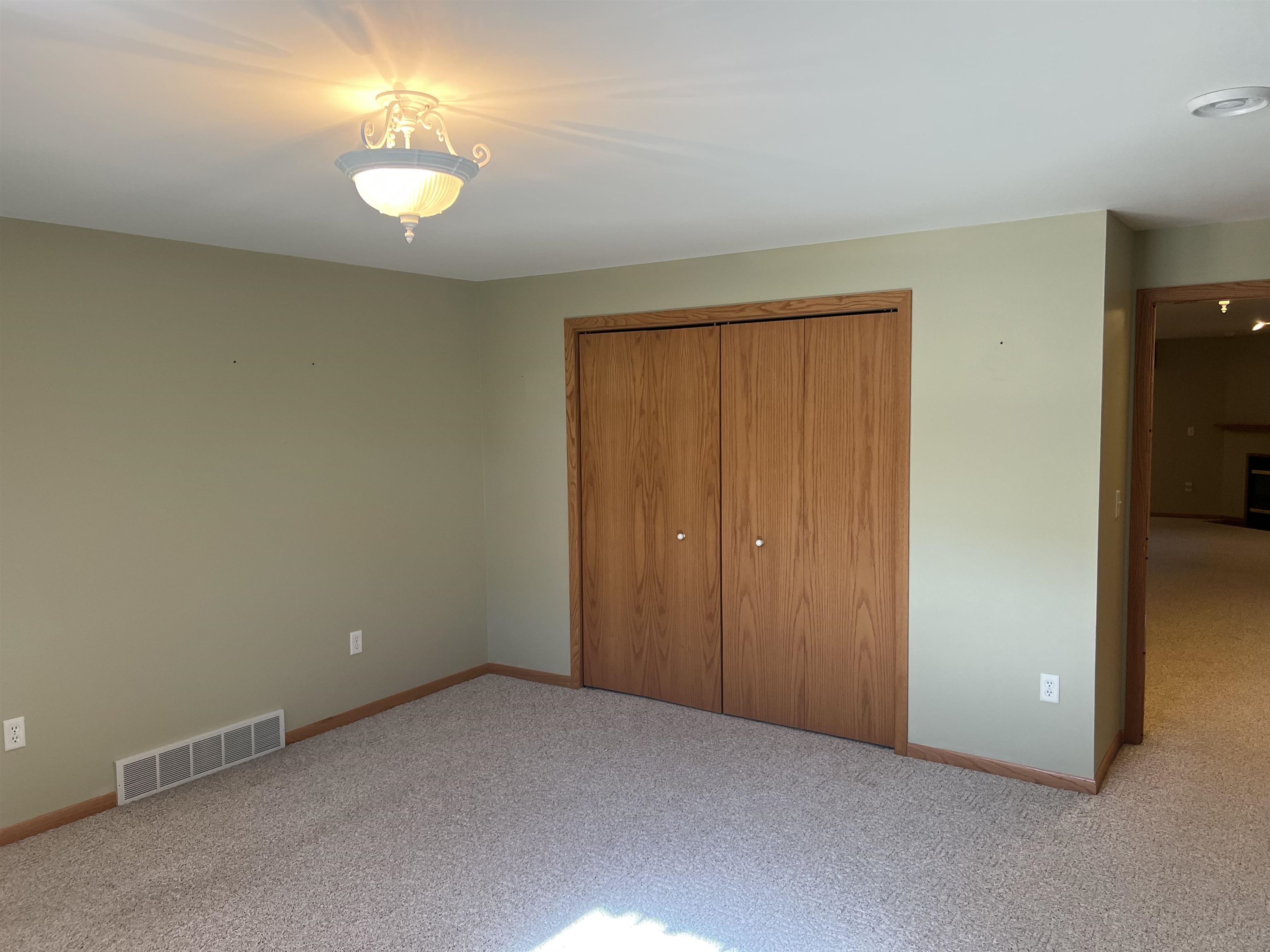 1305 S 12th Avenue Property Photo 26
