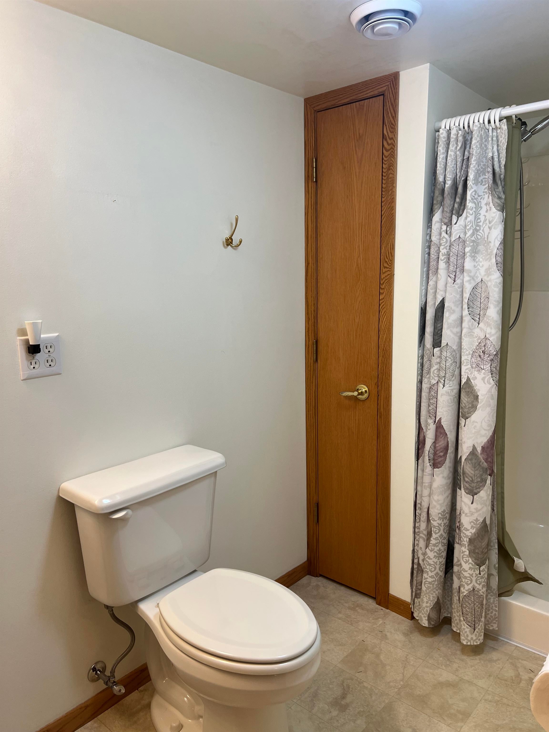 1305 S 12th Avenue Property Photo 27