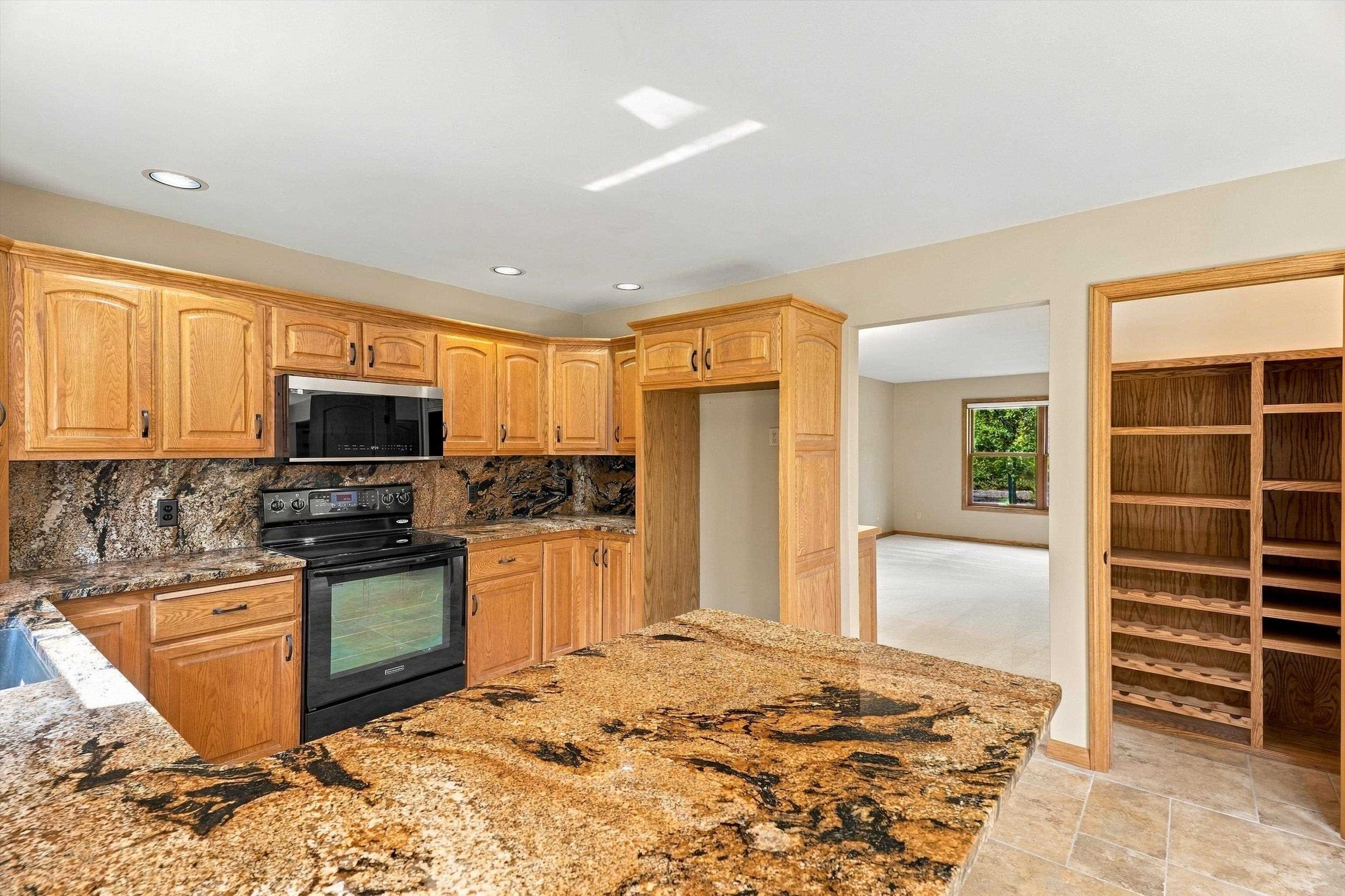 120857 E Mcmillan Street Property Photo 18