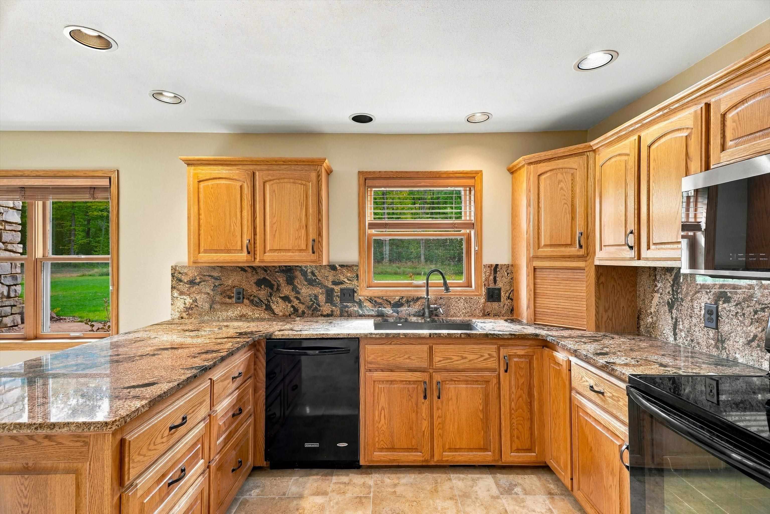 120857 E Mcmillan Street Property Photo 19