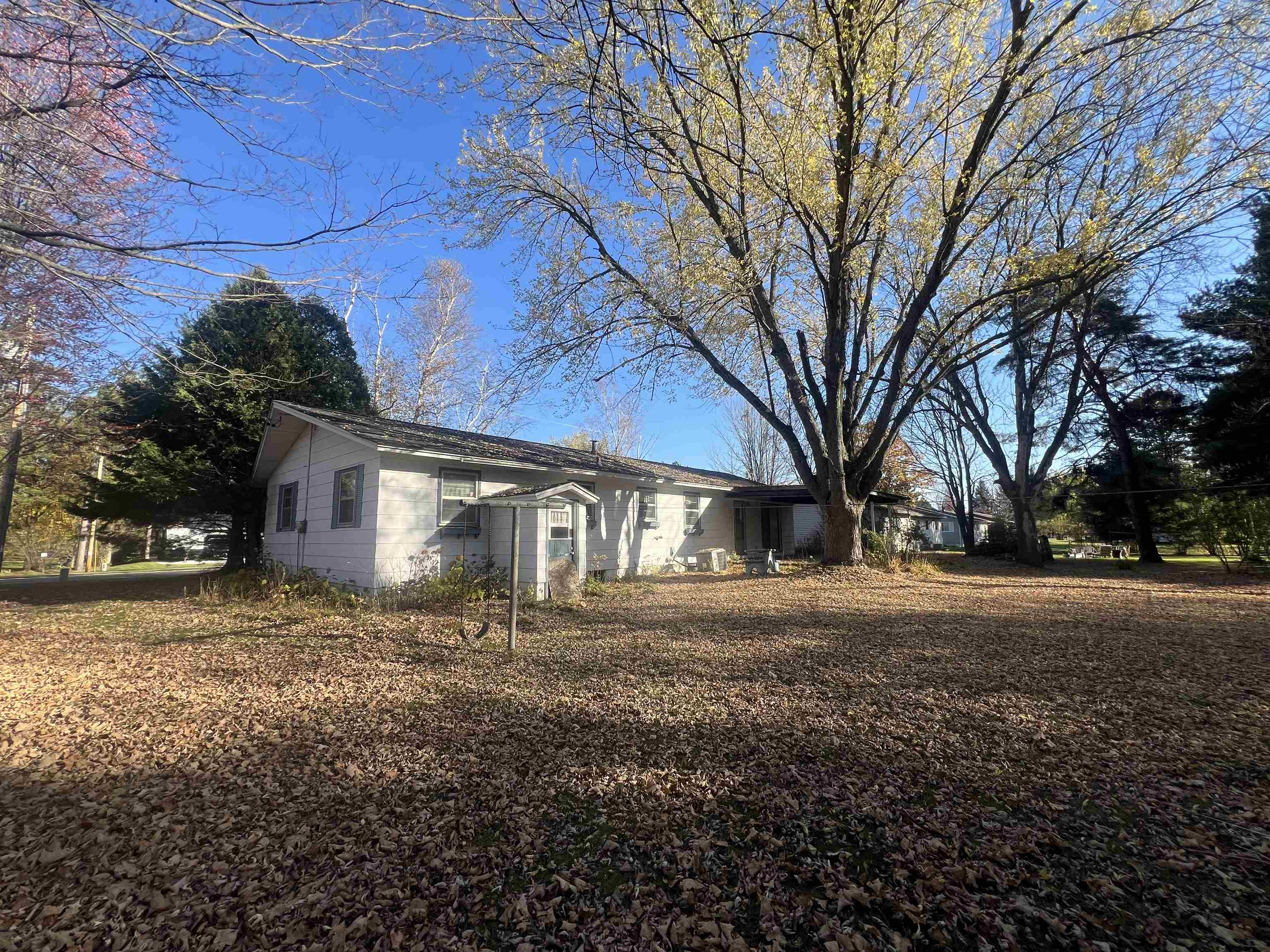 4618 Fuller Street Property Photo 3