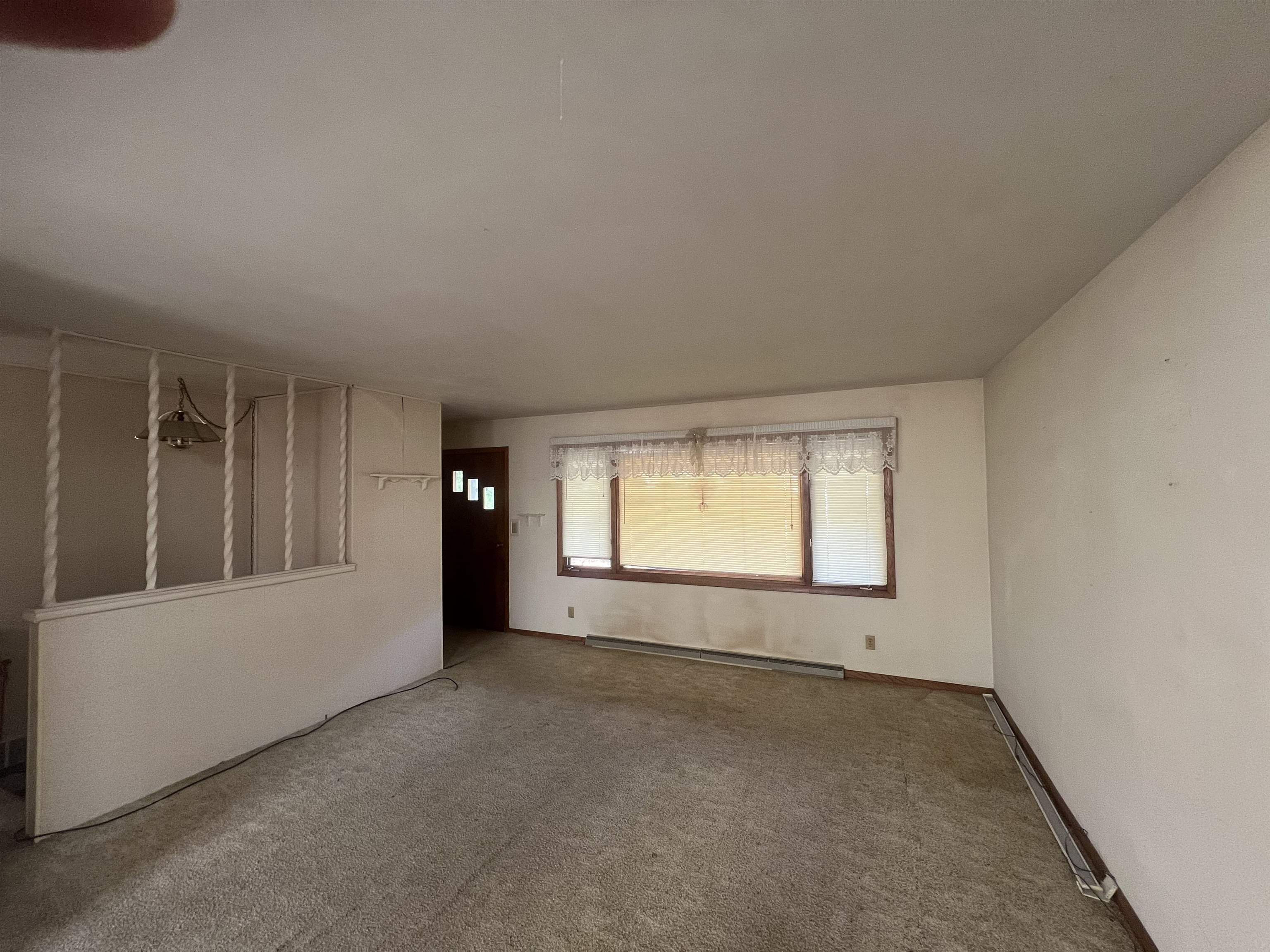 4618 Fuller Street Property Photo 5