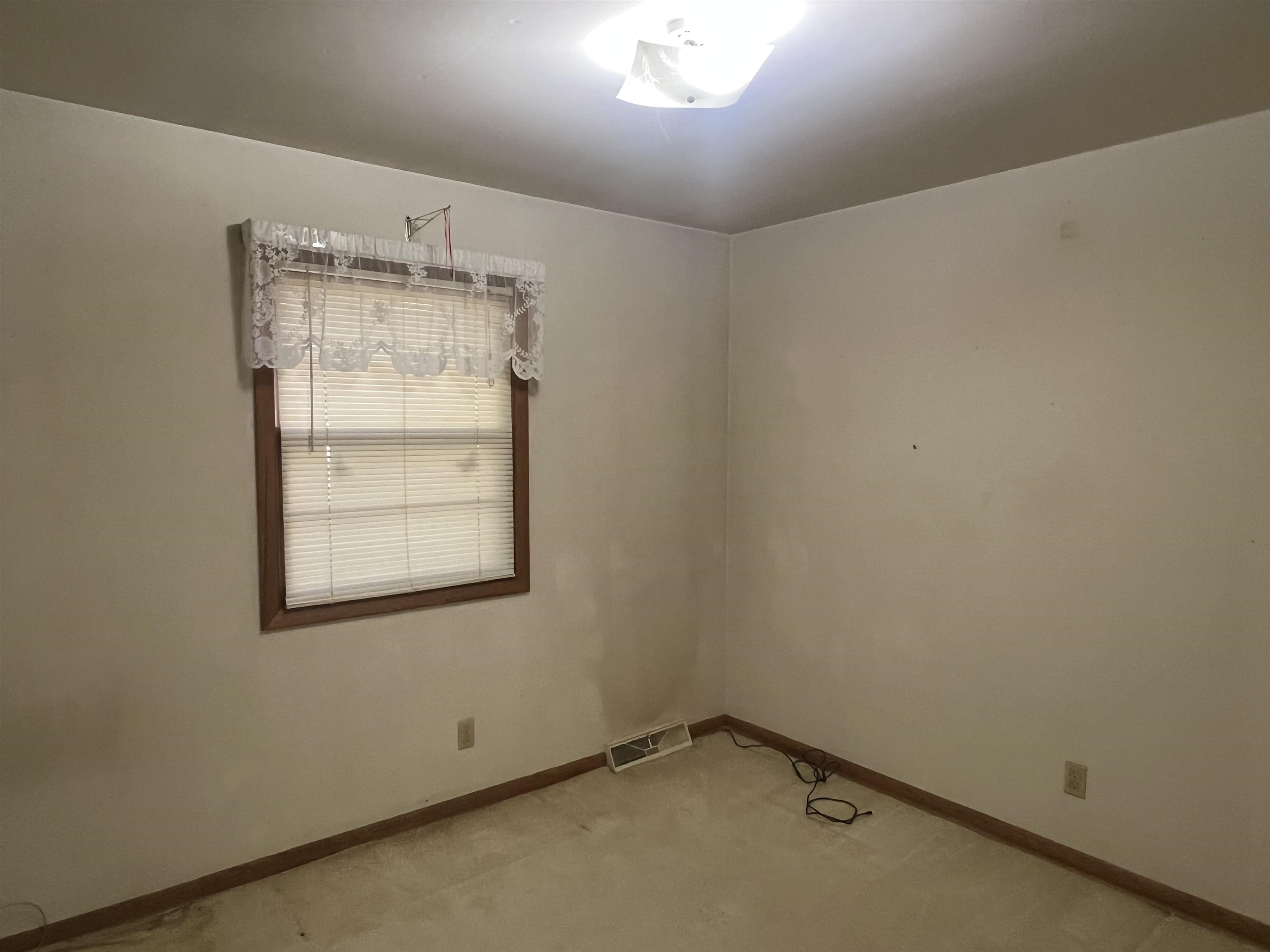 4618 Fuller Street Property Photo 13