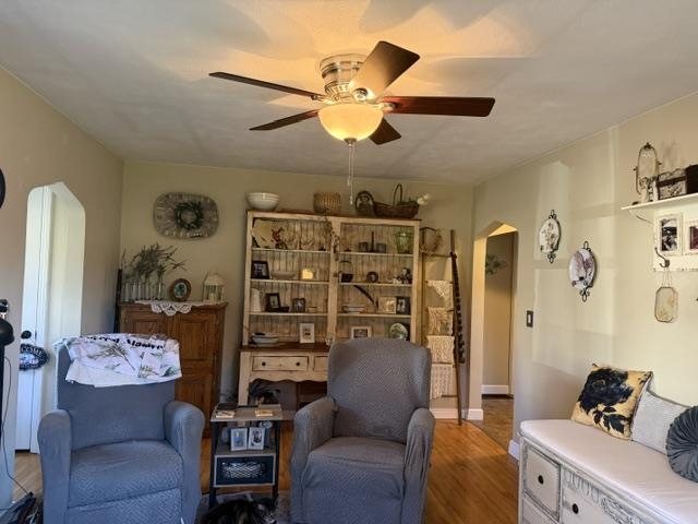 809 S Ash Avenue Property Photo 7