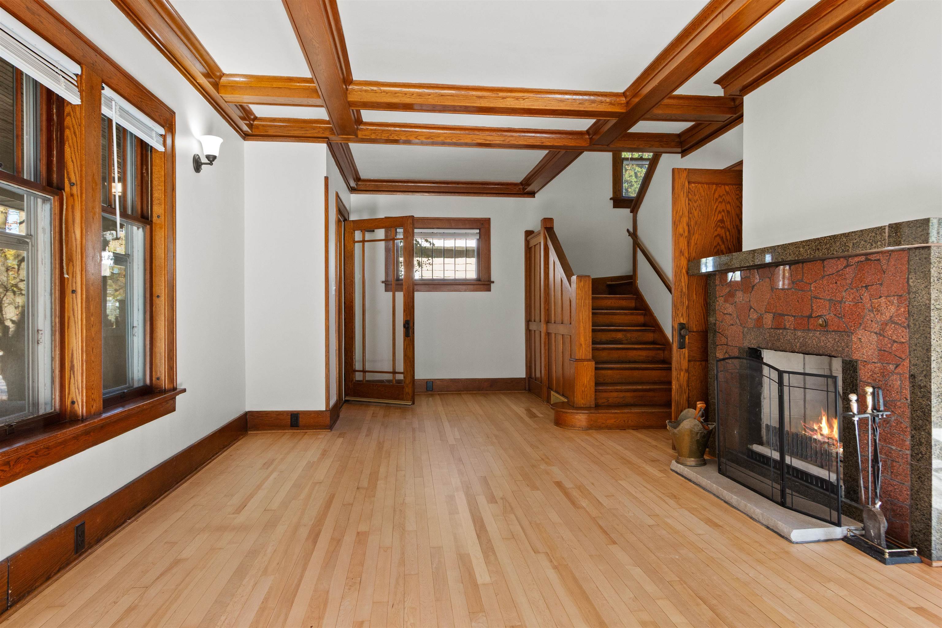 1513 Division Street Property Photo 15