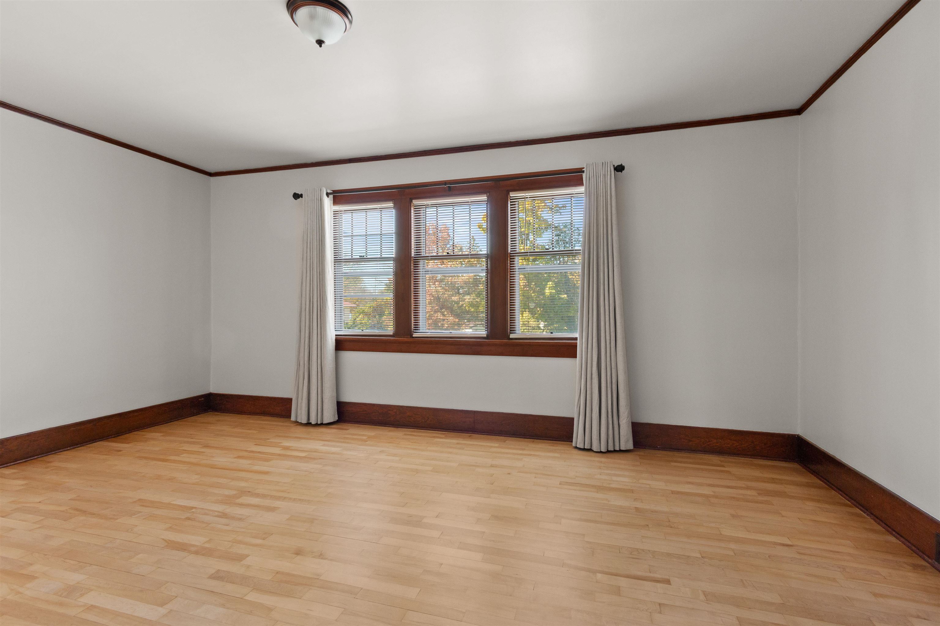 1513 Division Street Property Photo 24