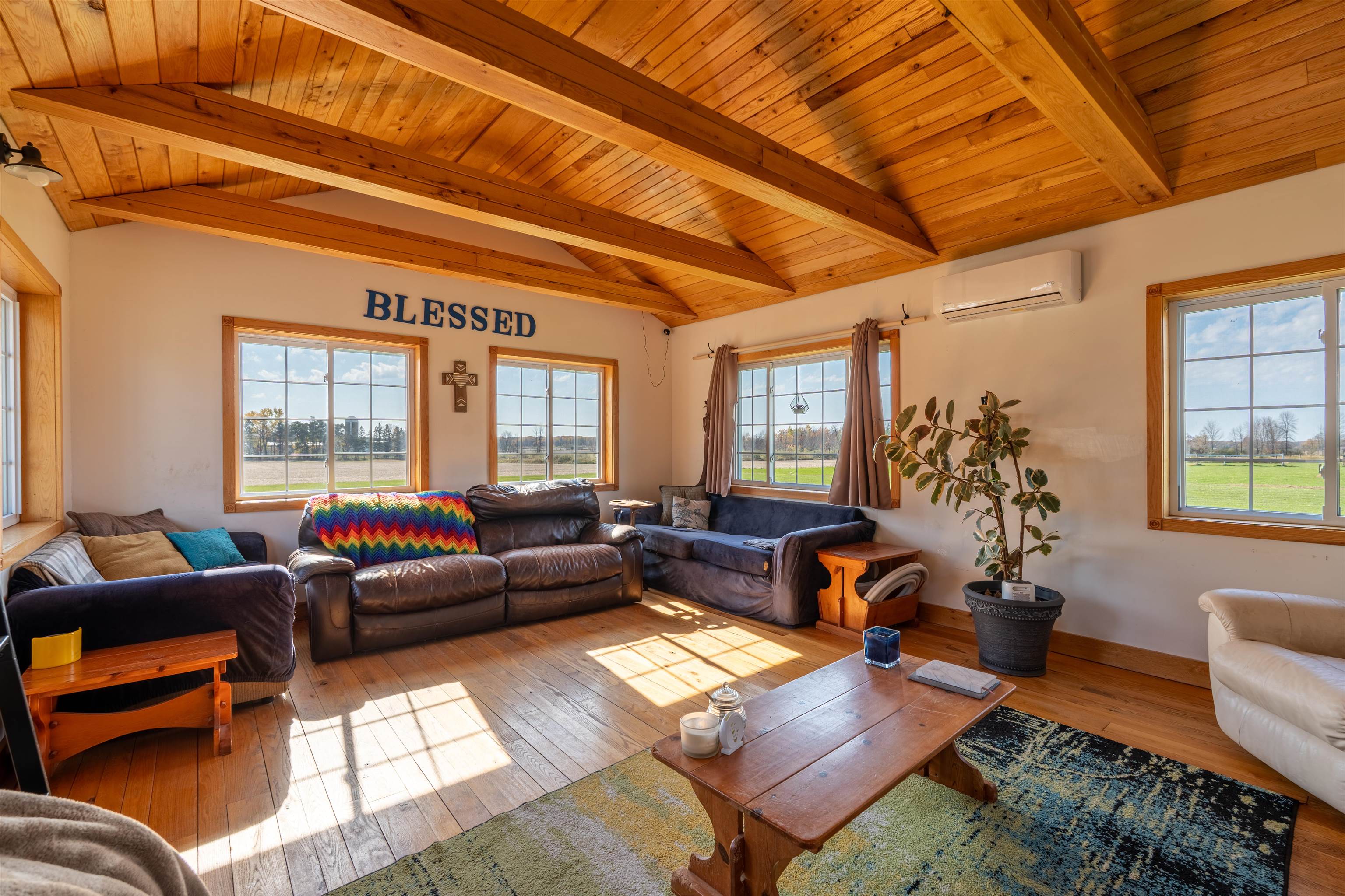 8873 Otter Road Property Photo 8