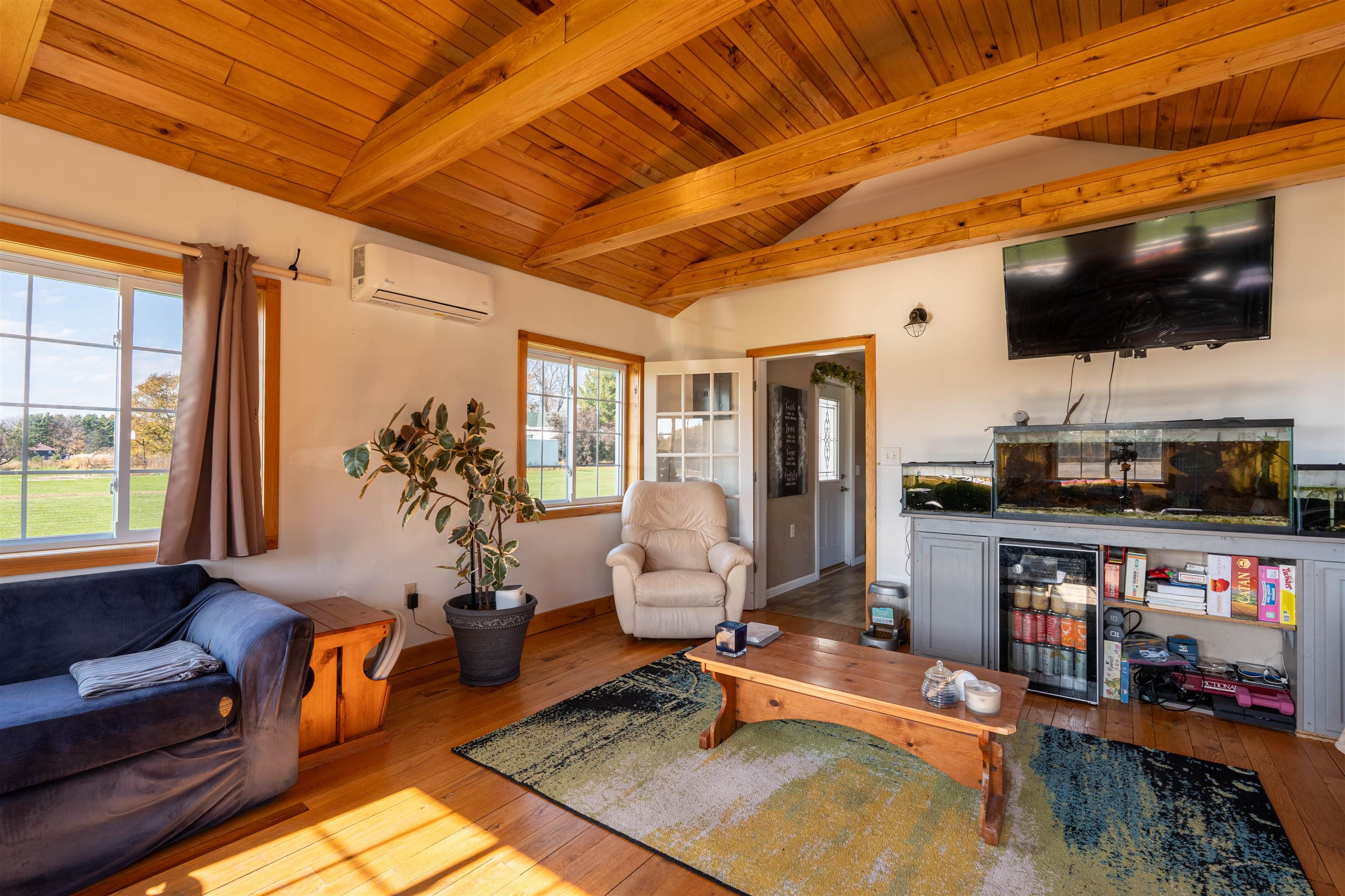 8873 Otter Road Property Photo 9