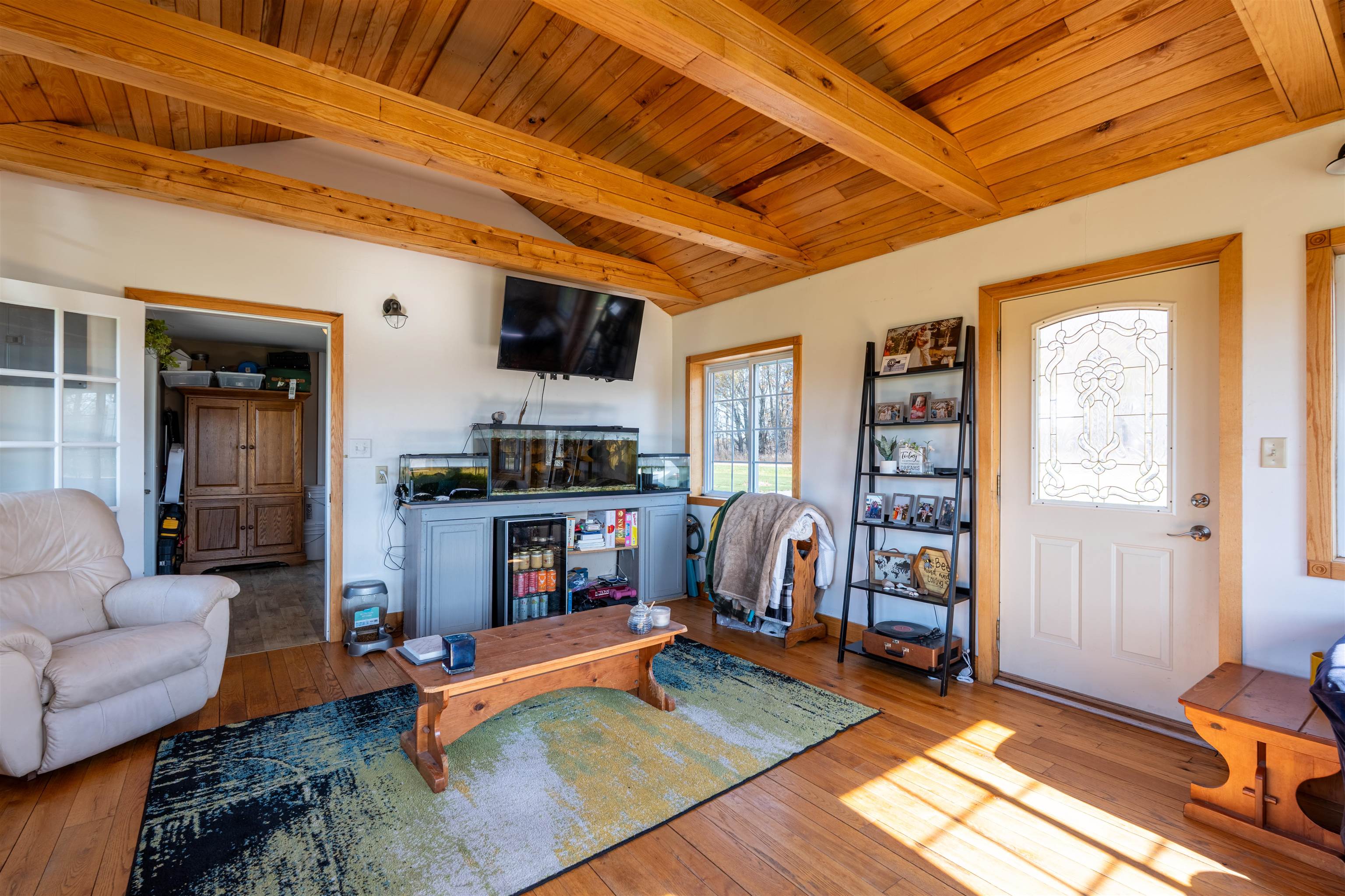 8873 Otter Road Property Photo 10