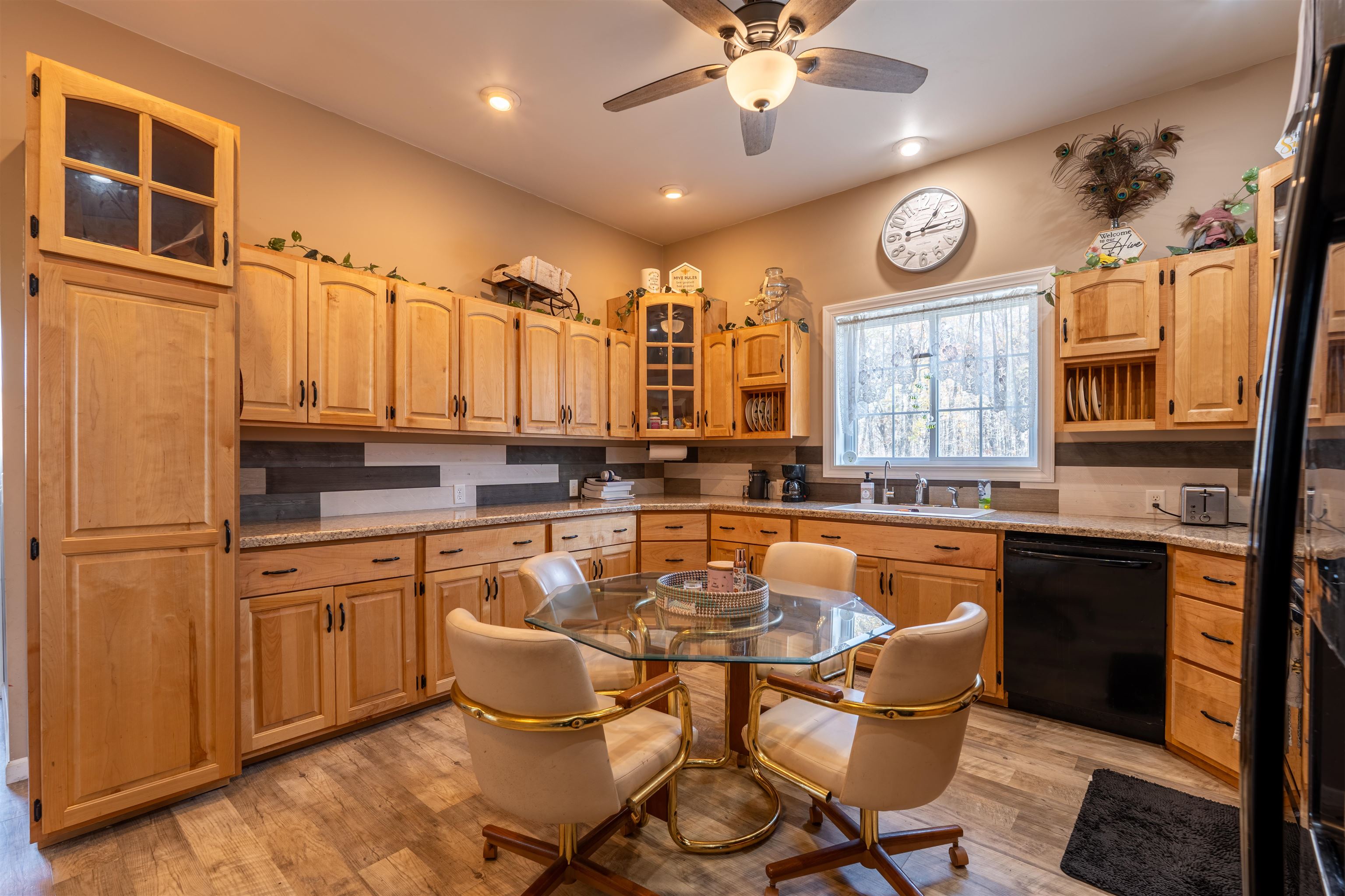 8873 Otter Road Property Photo 17