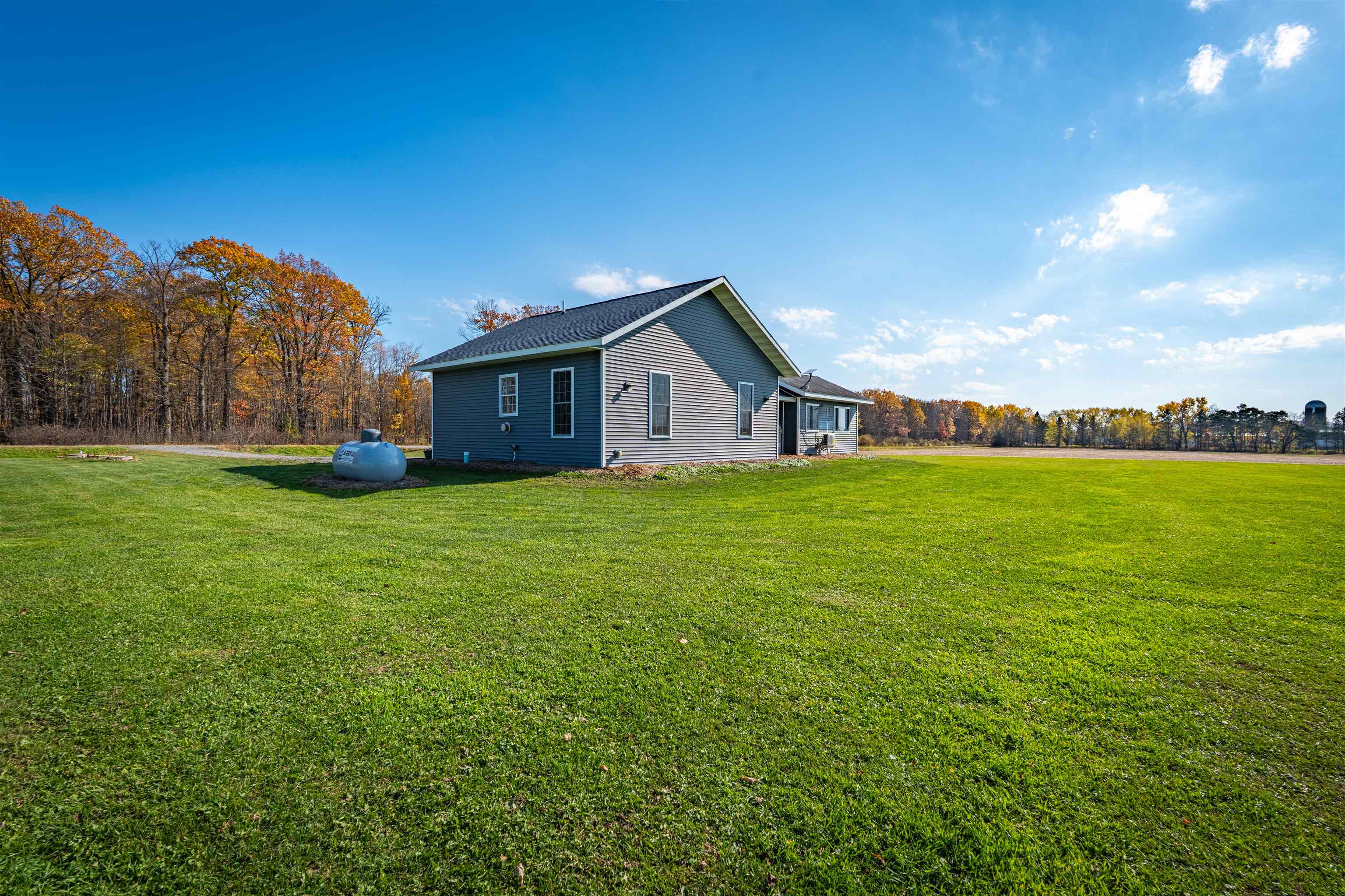 8873 Otter Road Property Photo 36