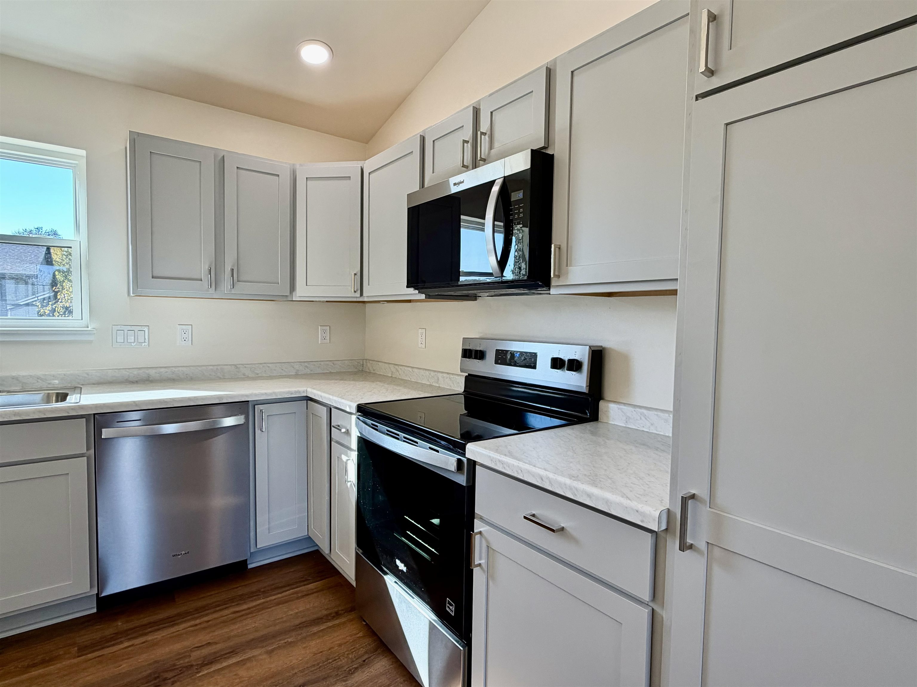 625 Oak Street Property Photo 13
