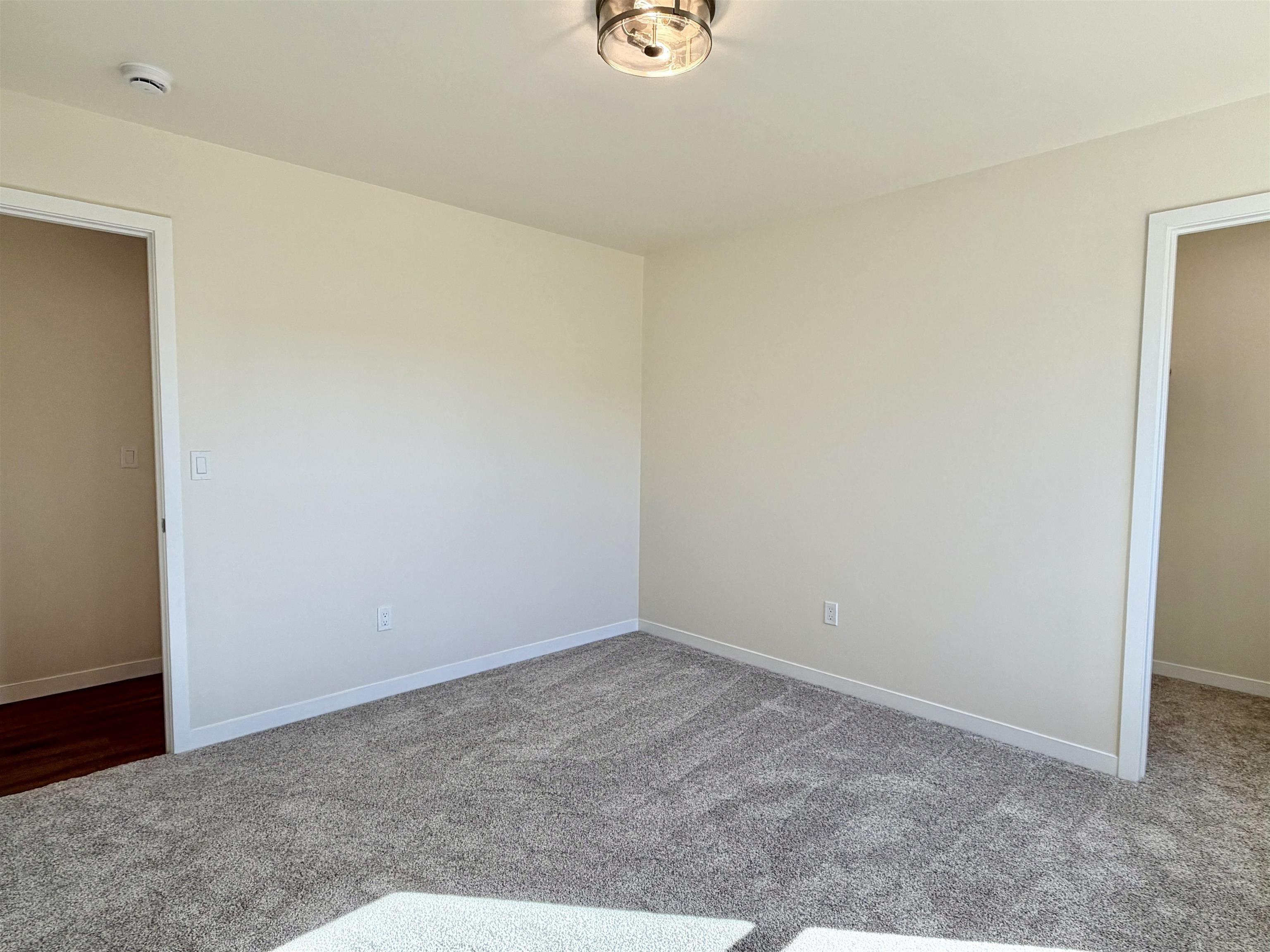 625 Oak Street Property Photo 23