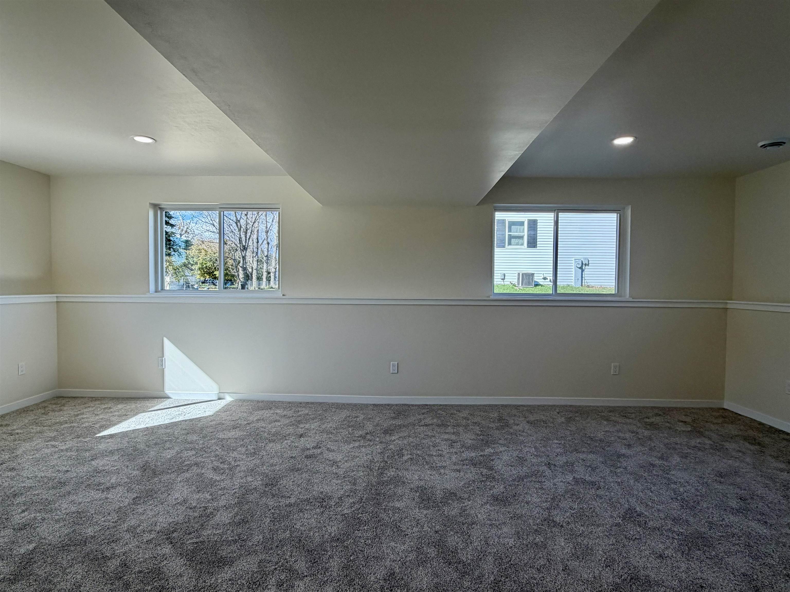 625 Oak Street Property Photo 35
