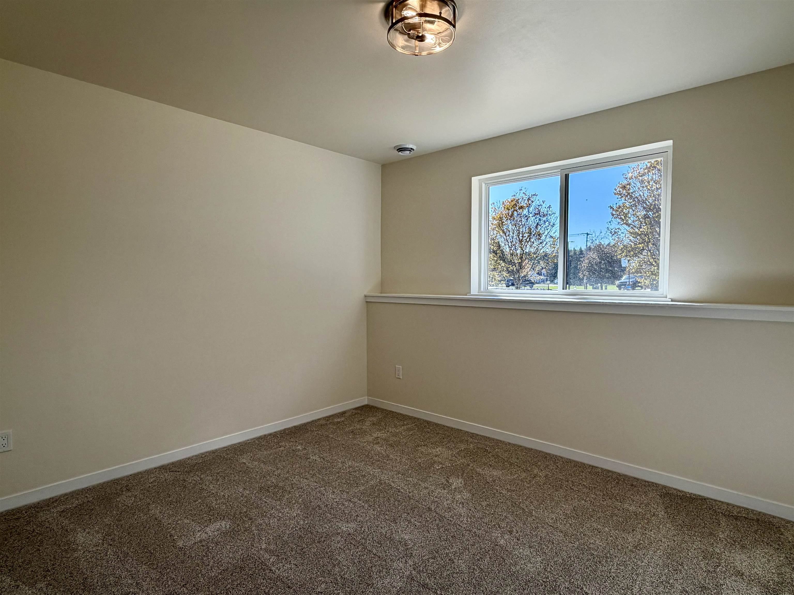 625 Oak Street Property Photo 42
