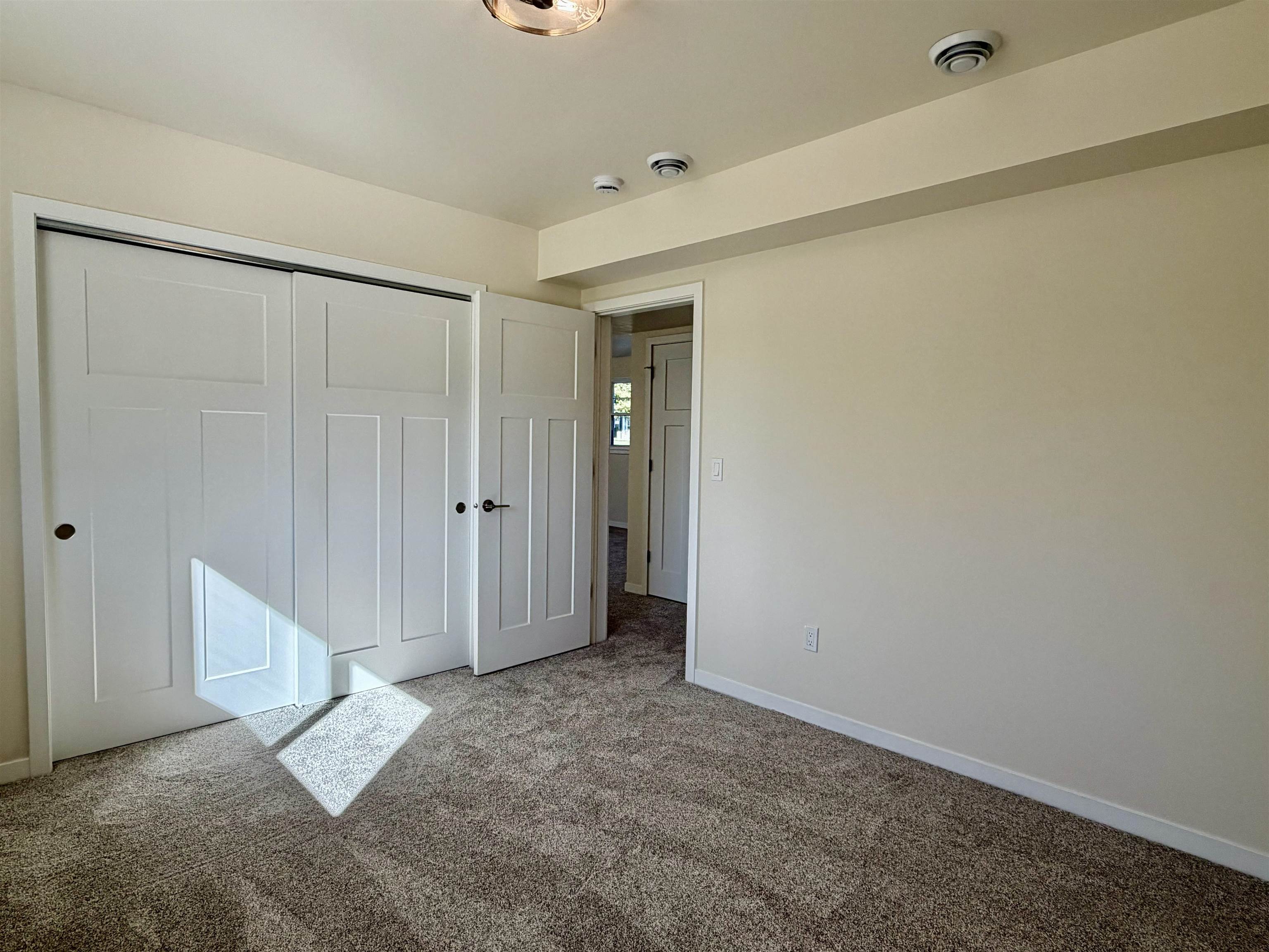 625 Oak Street Property Photo 43