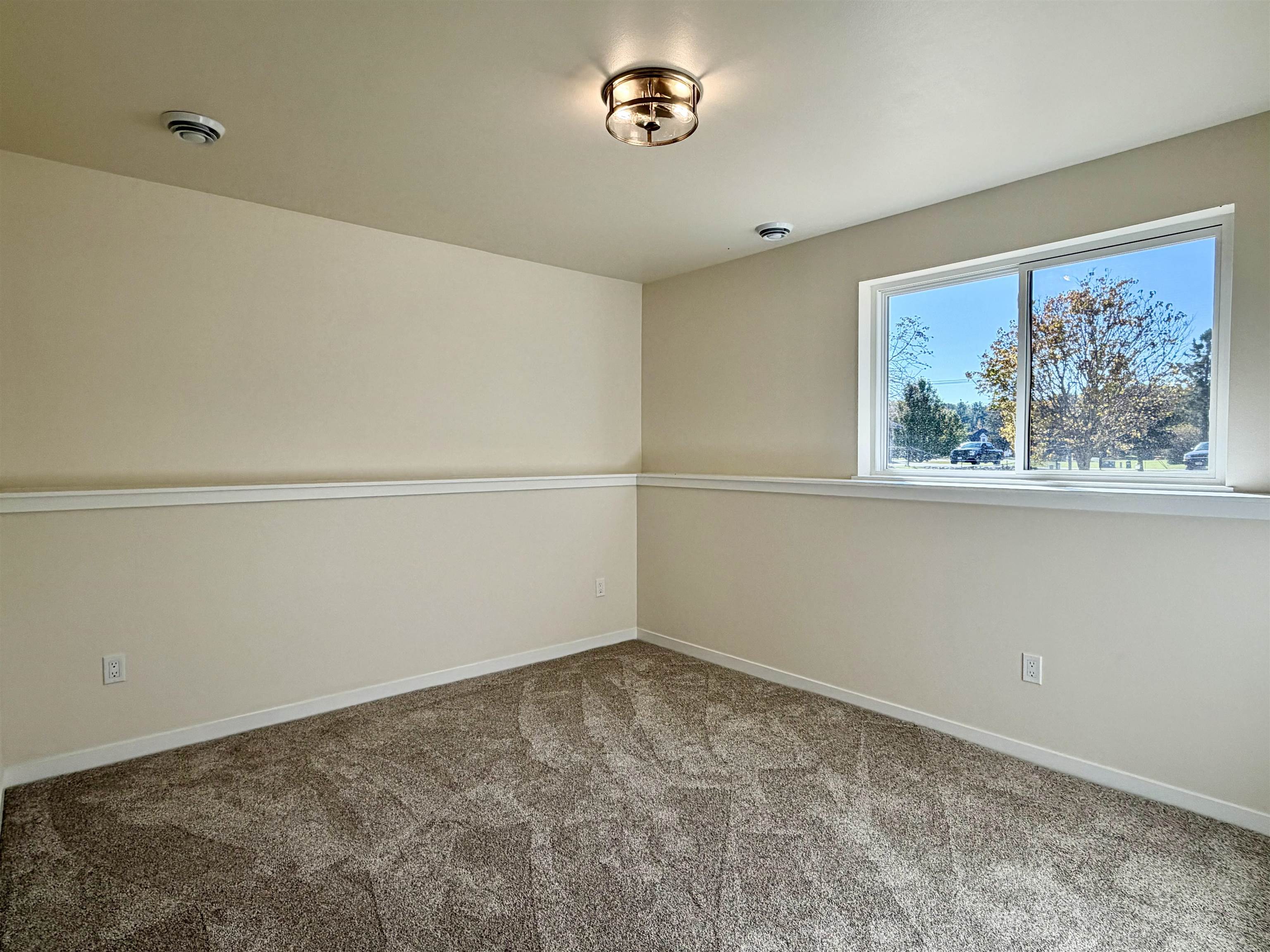 625 Oak Street Property Photo 47