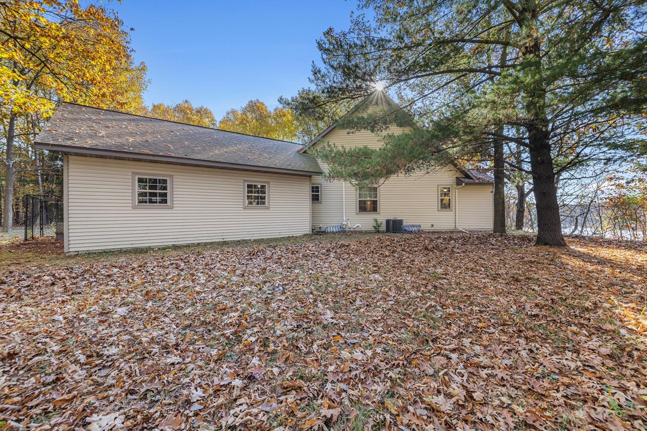 207956 Kris Lane Property Photo 9