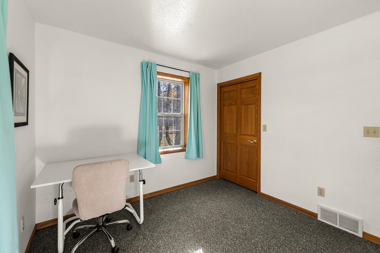 207956 Kris Lane Property Photo 31