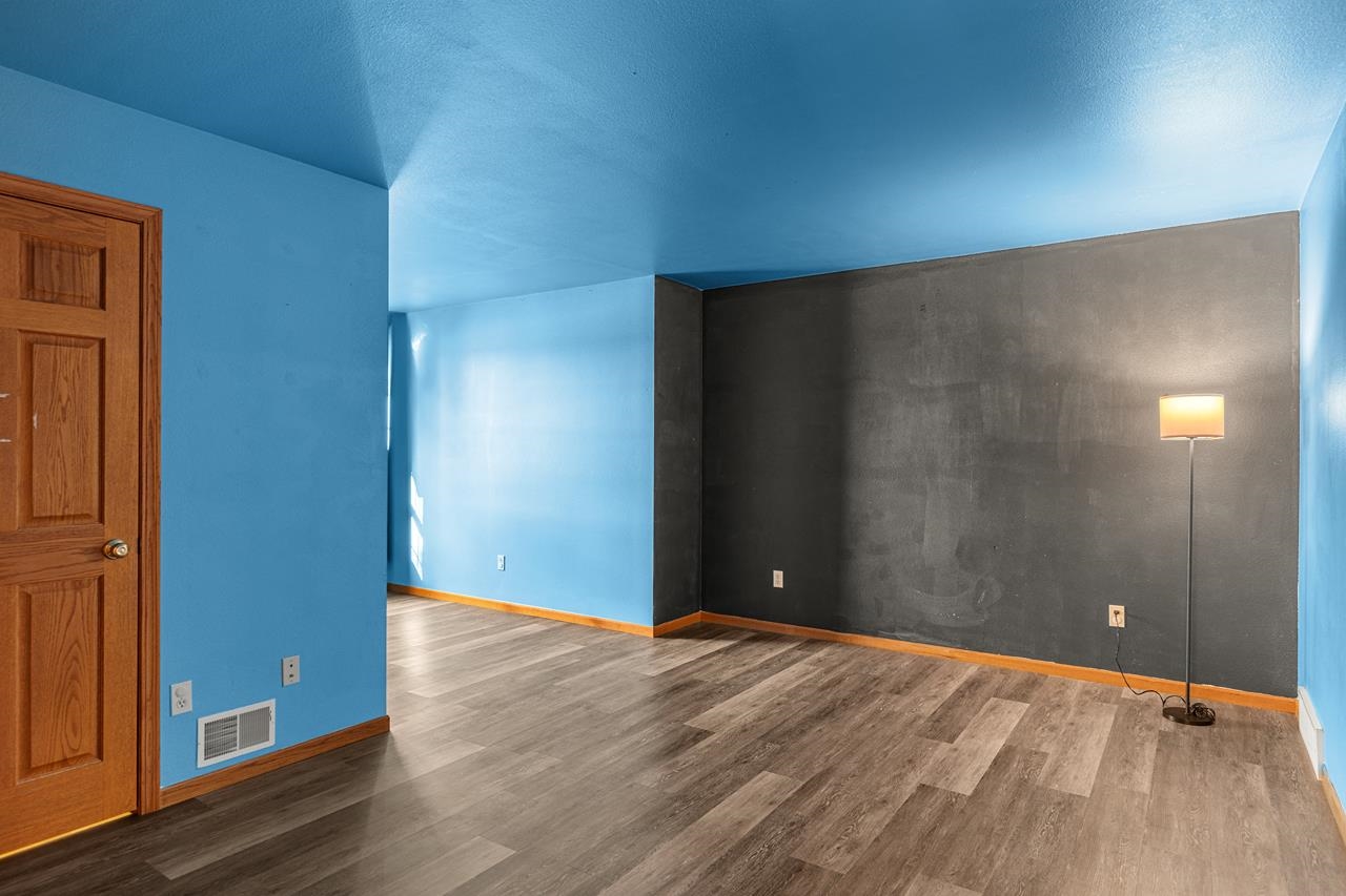 207956 Kris Lane Property Photo 37