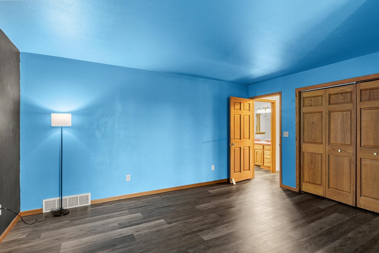 207956 Kris Lane Property Photo 39