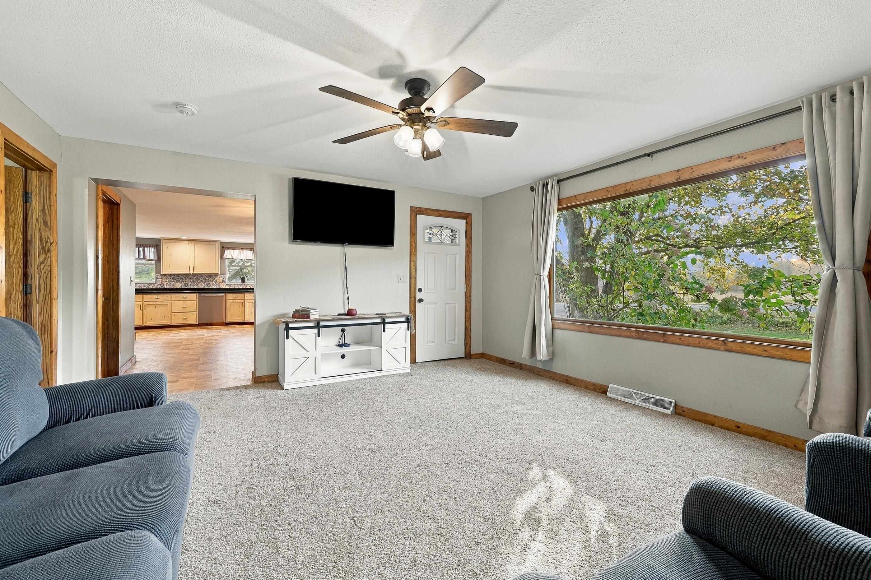 6880 5th Avenue Property Photo 18