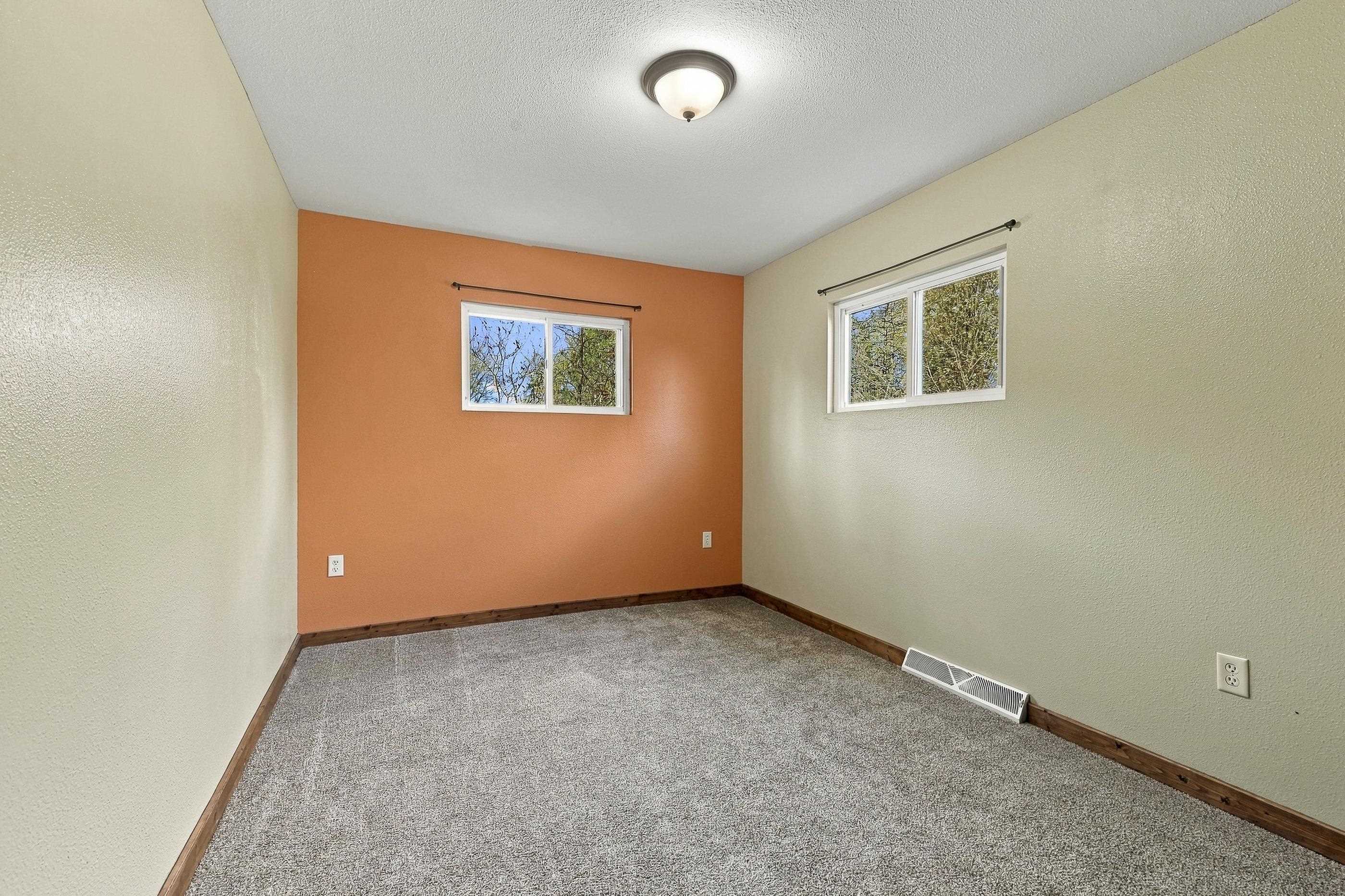 6880 5th Avenue Property Photo 20