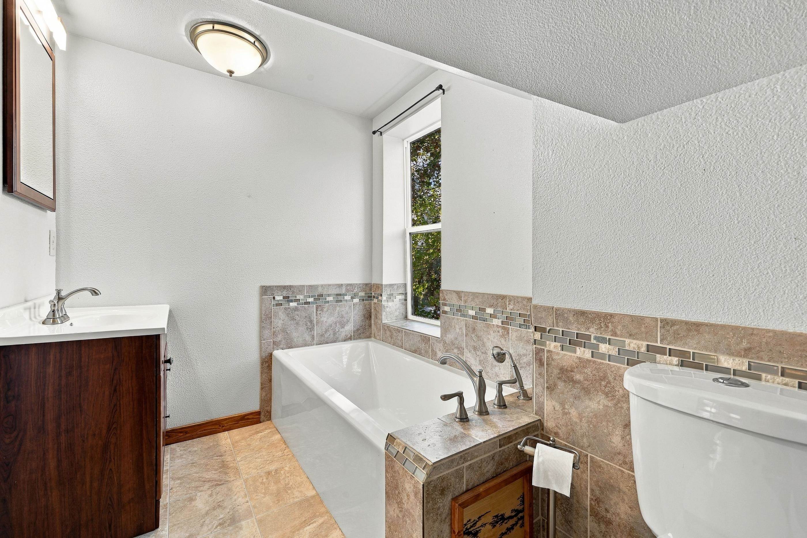 6880 5th Avenue Property Photo 26