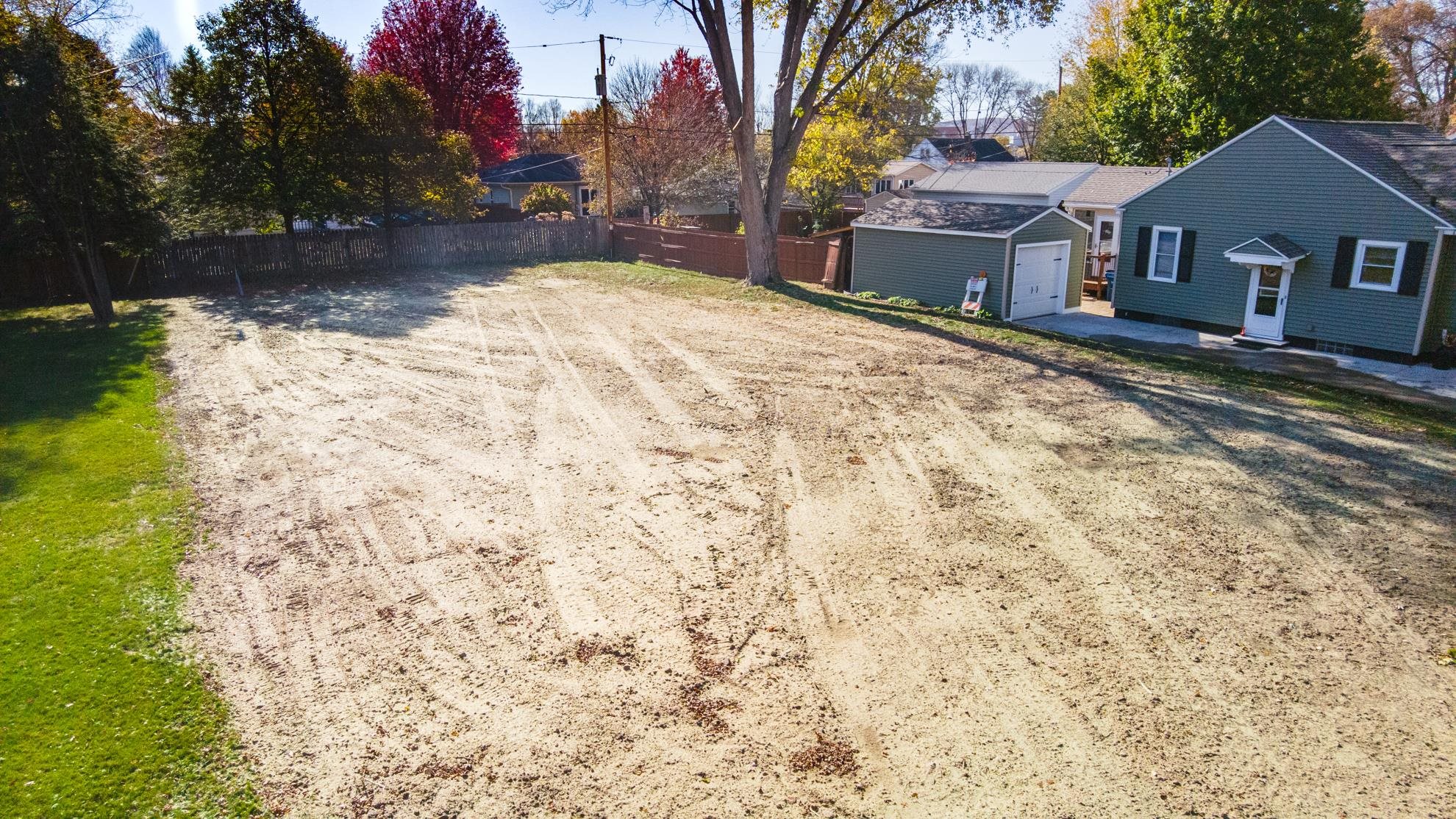 911 Ross Avenue Property Photo 2