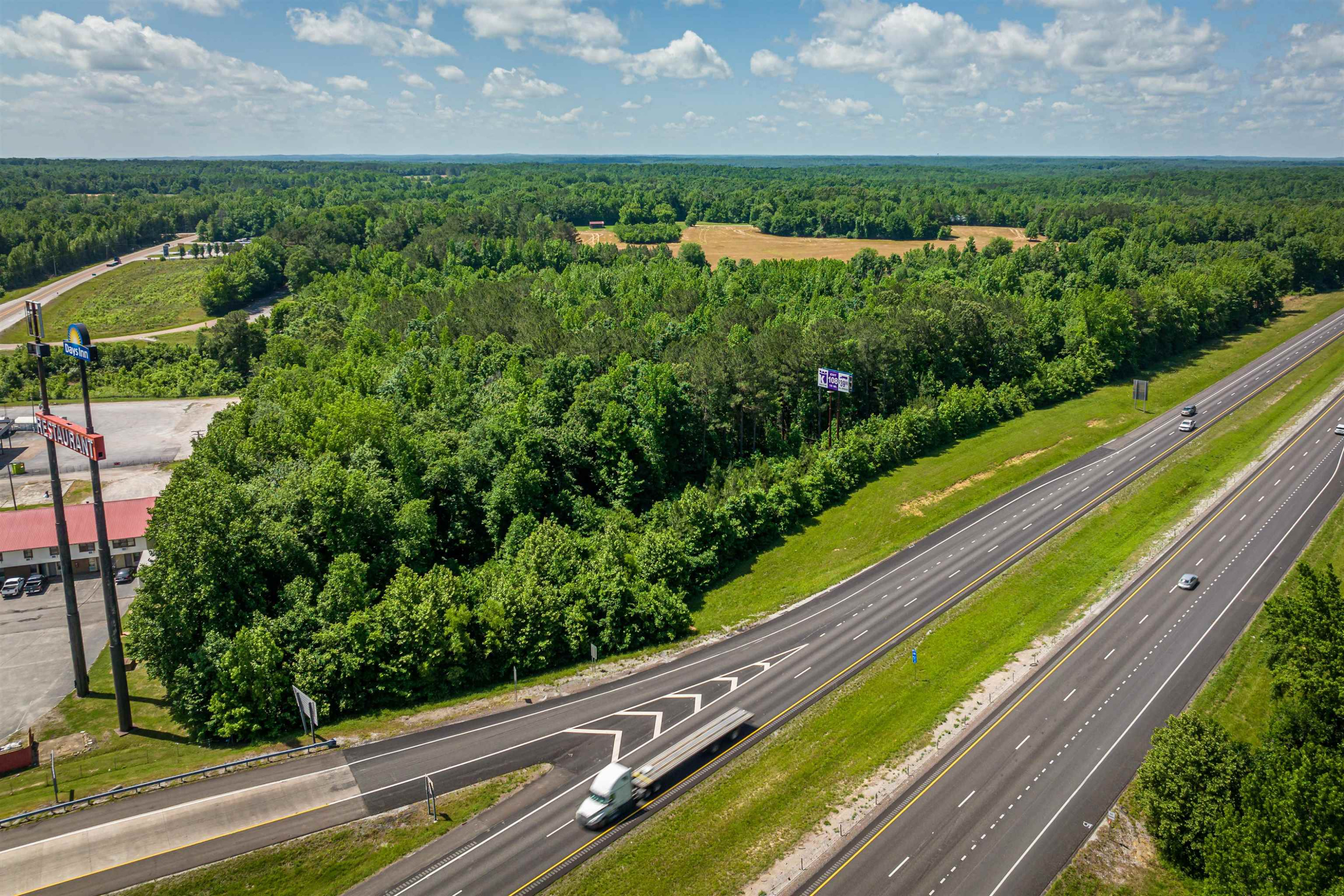 0 Interstate 40 Property Photo 6