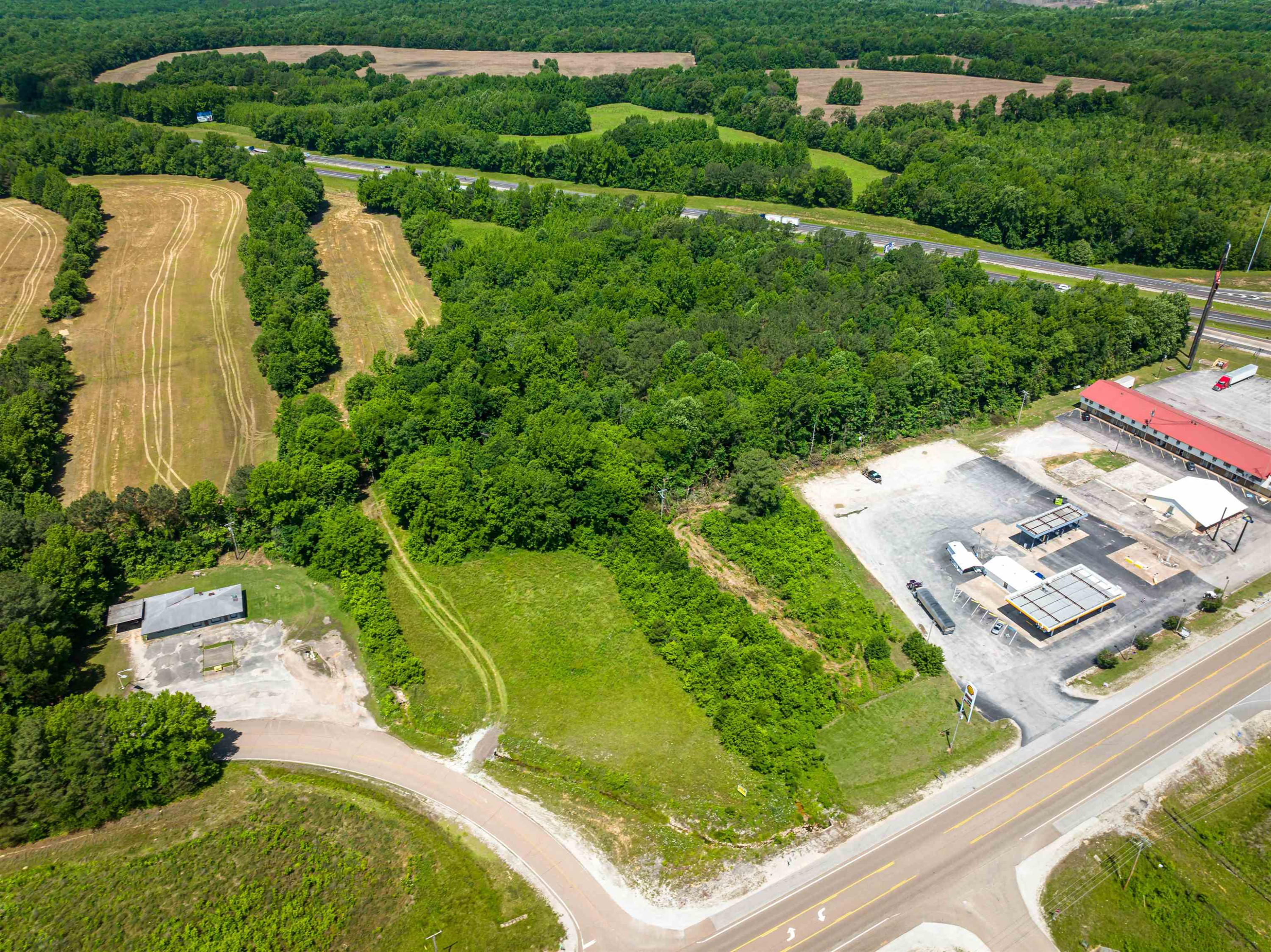 0 Interstate 40 Property Photo 19
