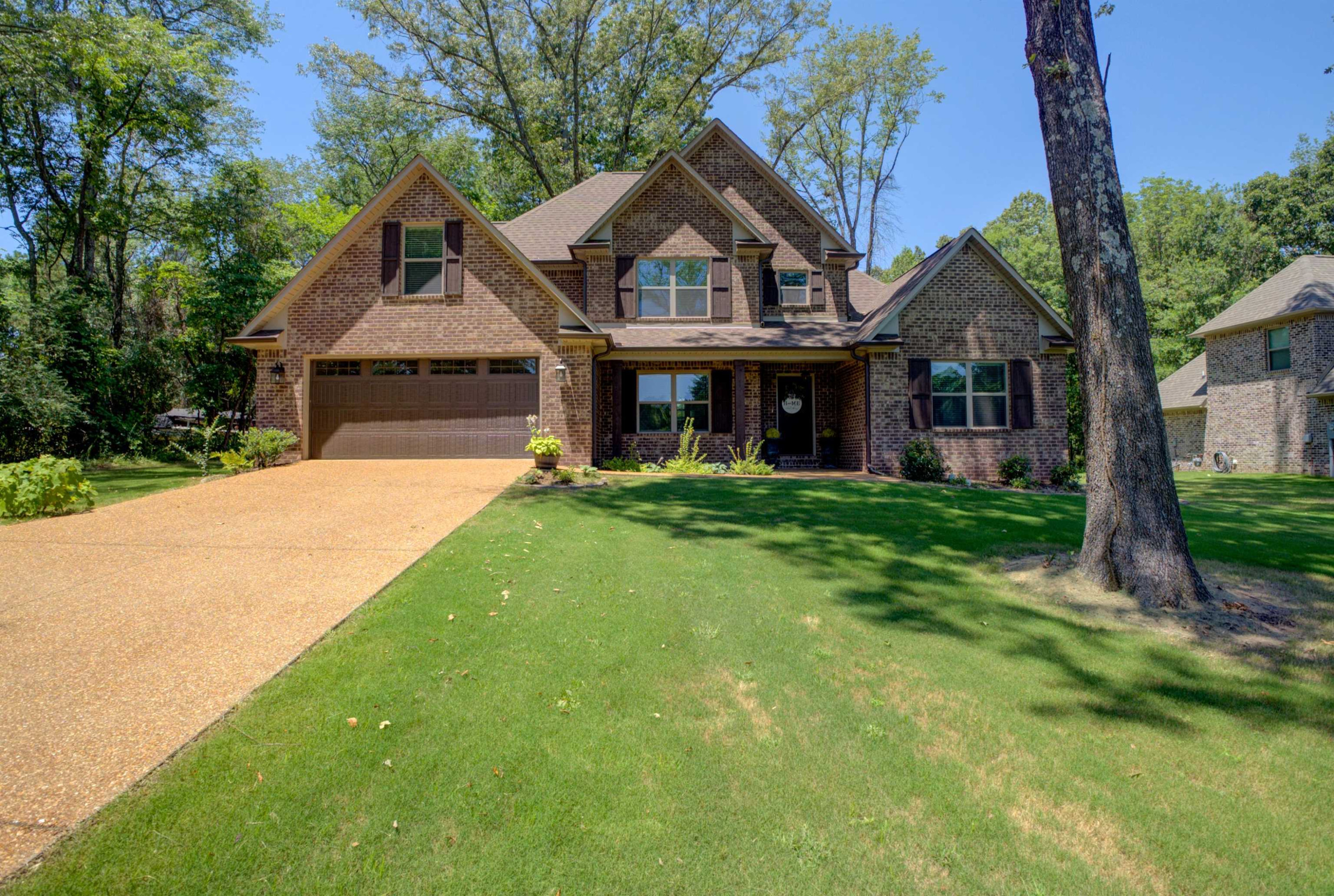 7989 Stinson Street Property Photo 1