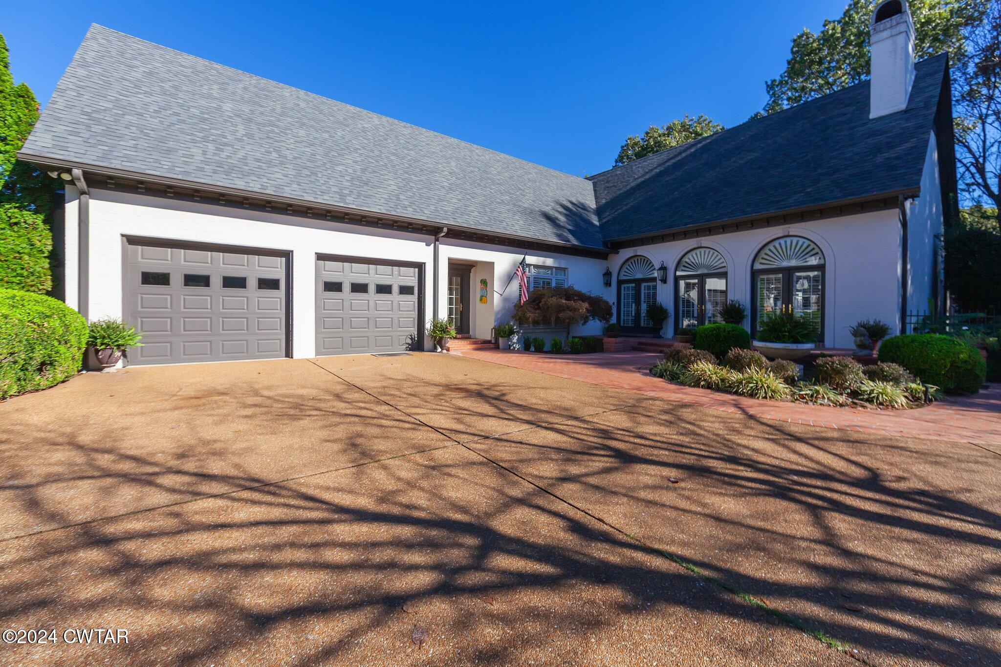 40 Winfield Place Property Photo 1