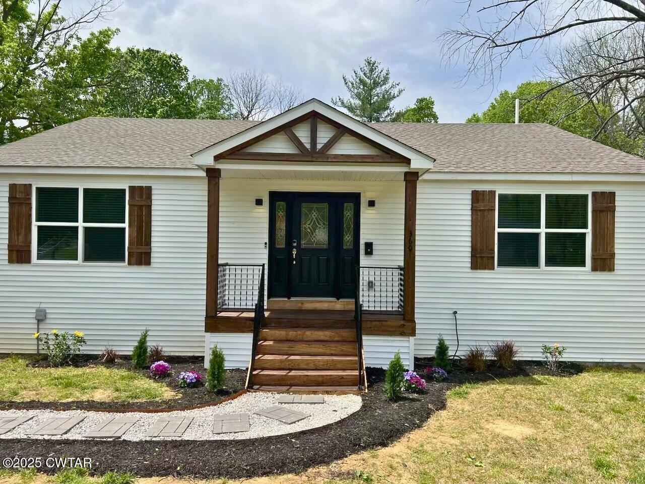 360 S Cedar Street Property Photo 1