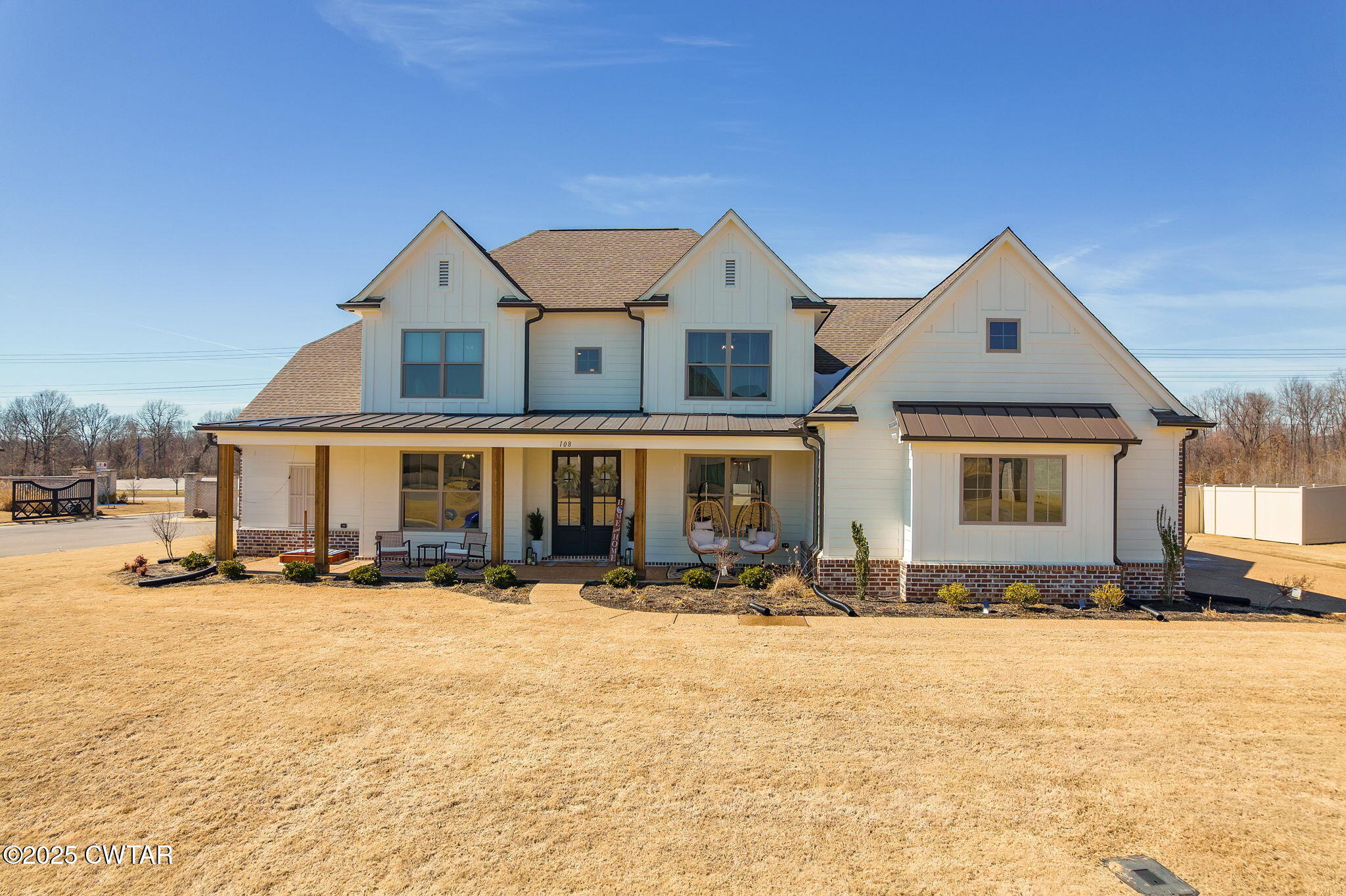 108 Crossbrook Cove Property Photo 1