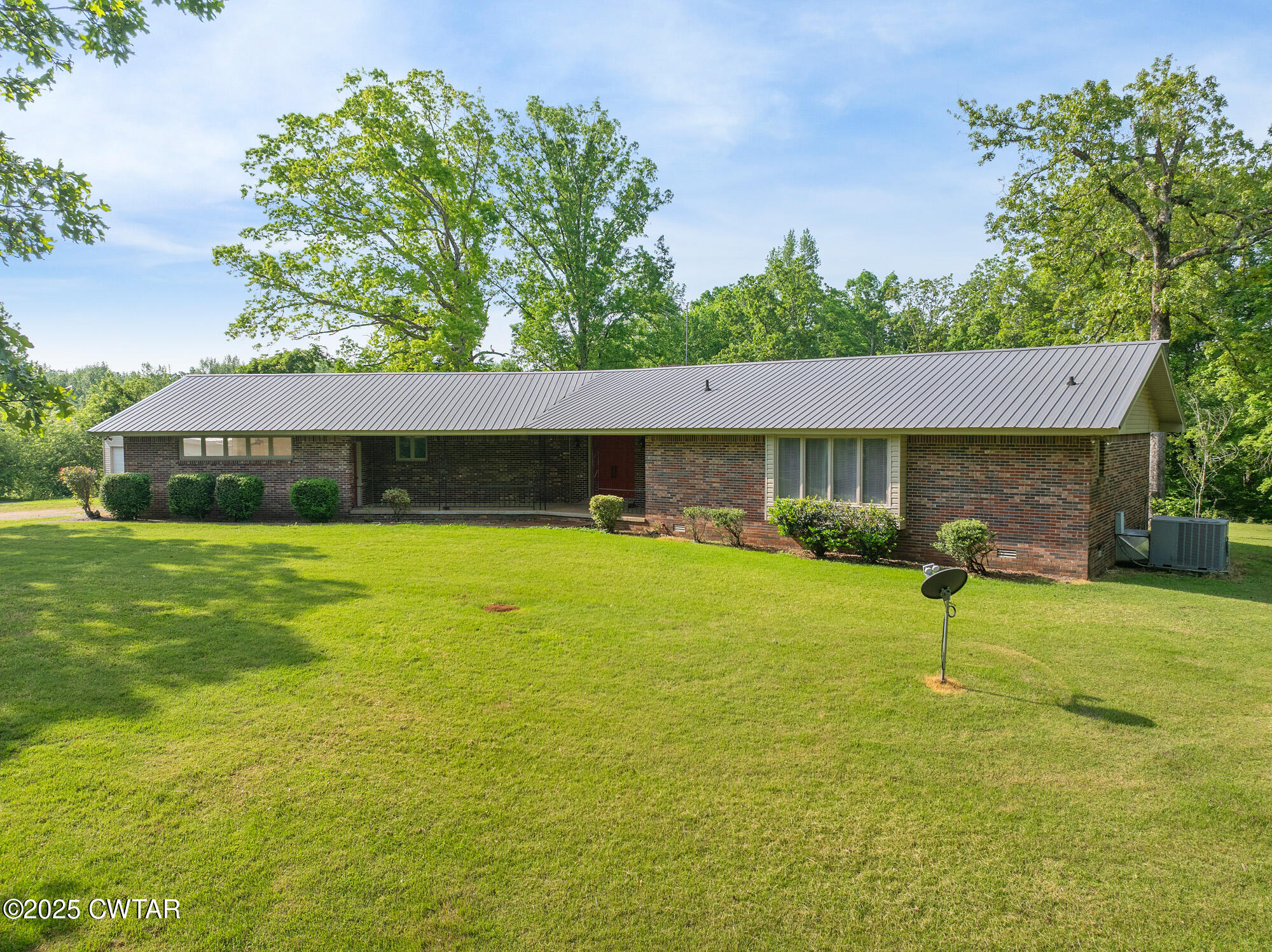 210 Martin Lane Property Photo
