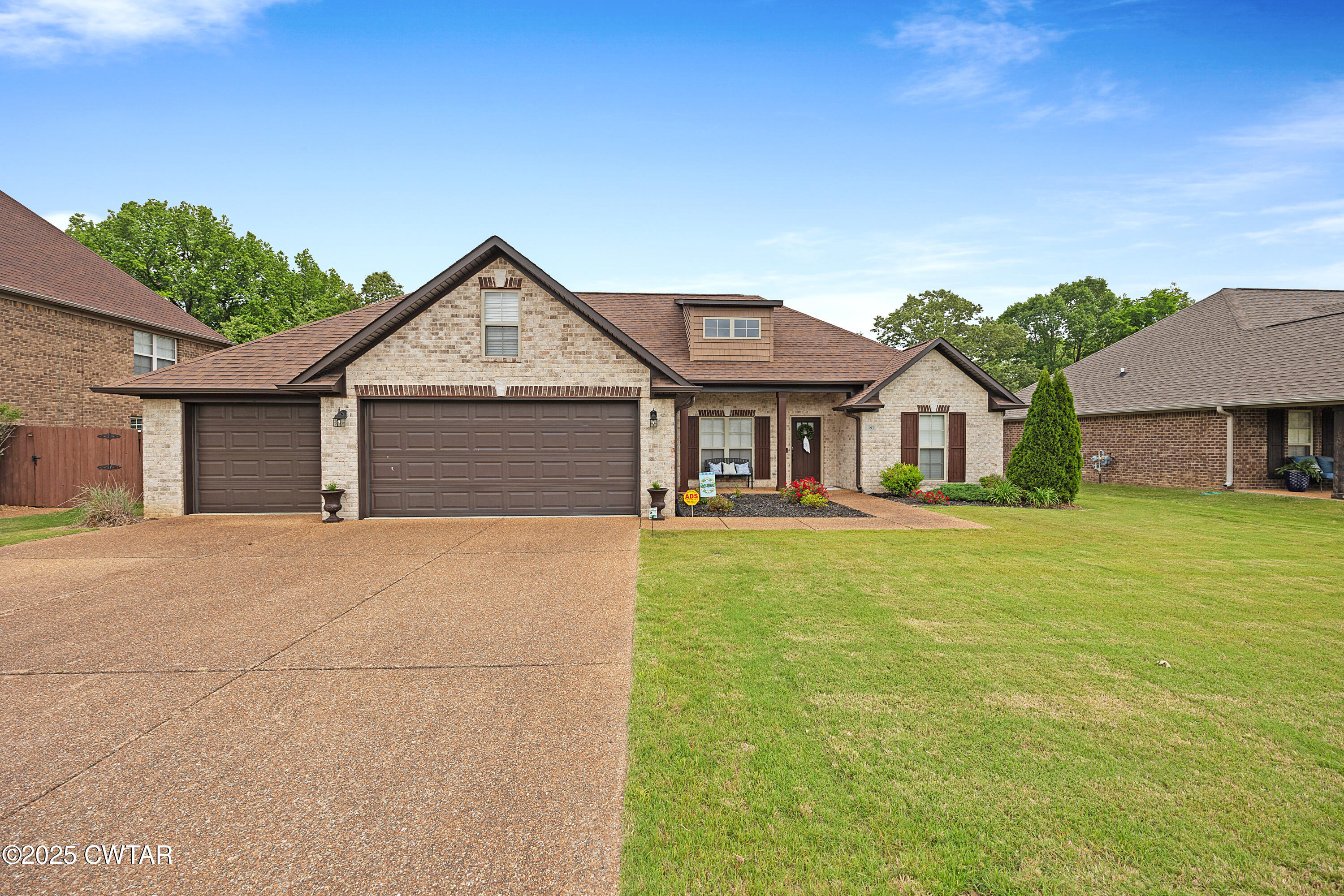193 Shadow Creek Lane Property Photo 1
